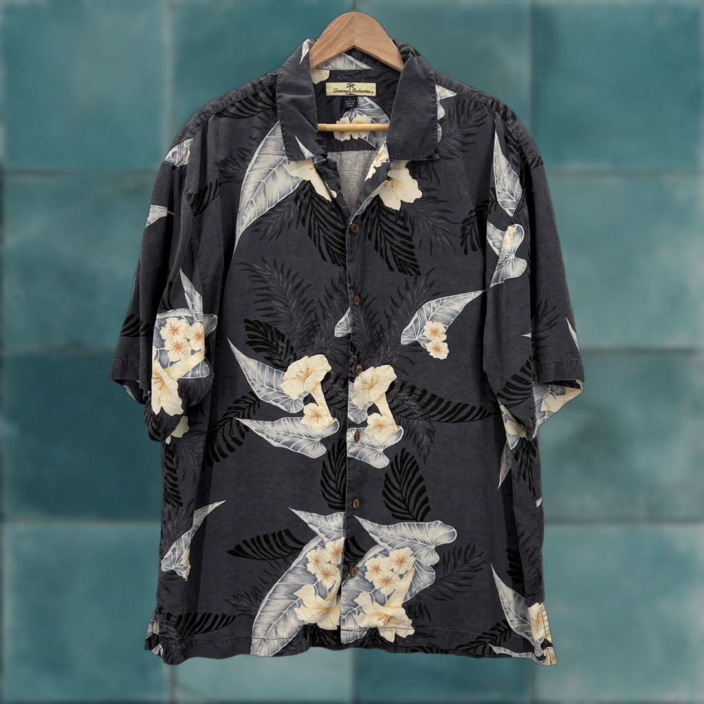 Tommy Bahama Tommy Bahama Shirt Mens Large Gray Silk Hawaiian Aloha Floral Button Front Camp Shirt Size US L / EU 52-54 / 3 - 1 Thumbnail