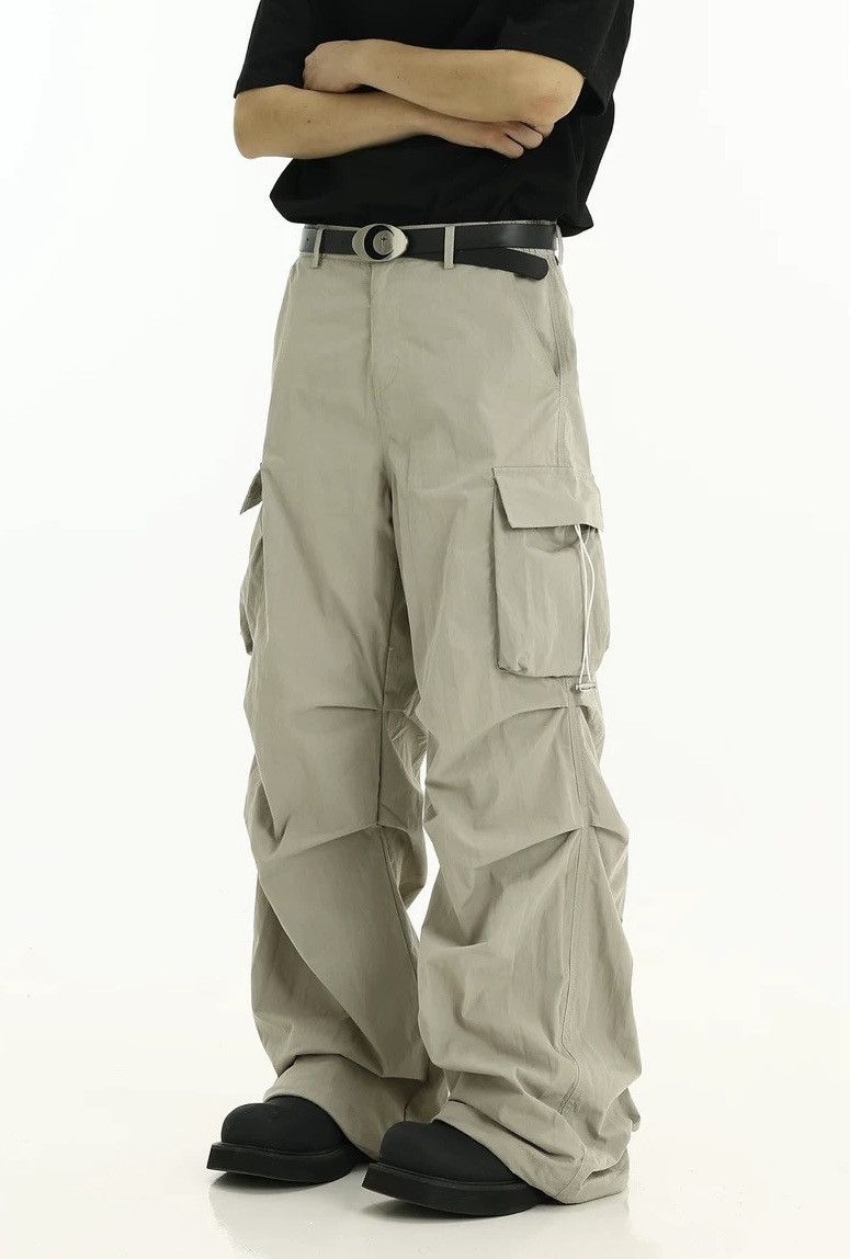 image of Vintage Avant Garde Fashion Skate Cargo Pleated Pants in Khaki, Men's (Size 30)