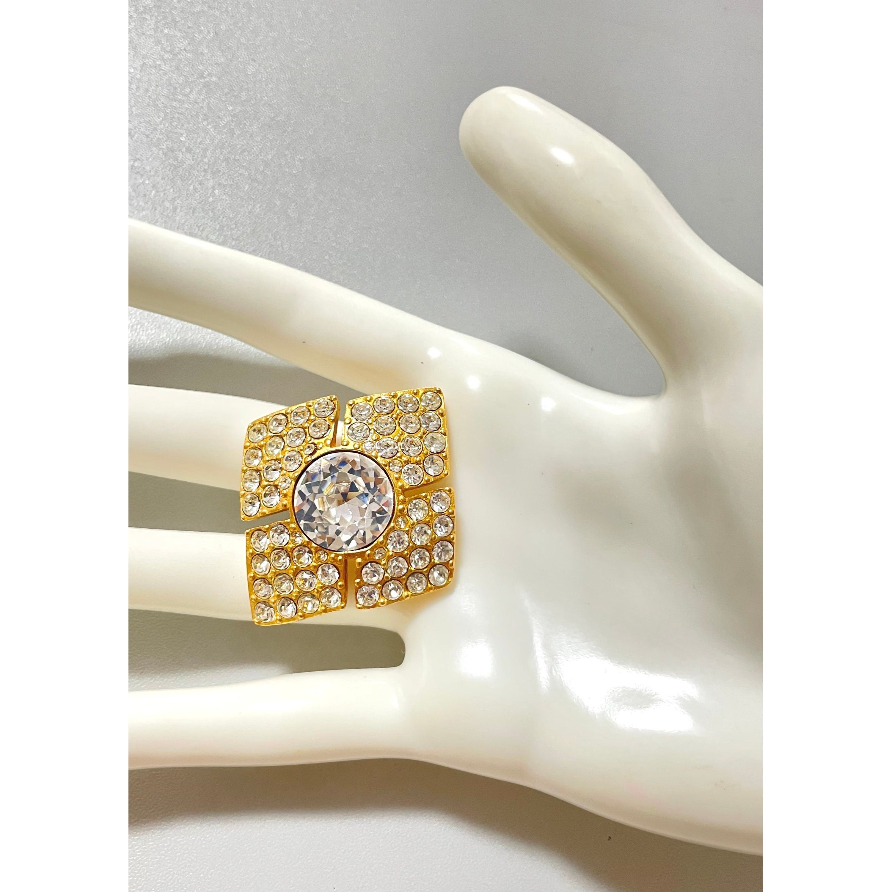 Dior MINT. Vintage Christian Dior diamond shape brooch, crystals Size ONE SIZE - 7 Thumbnail