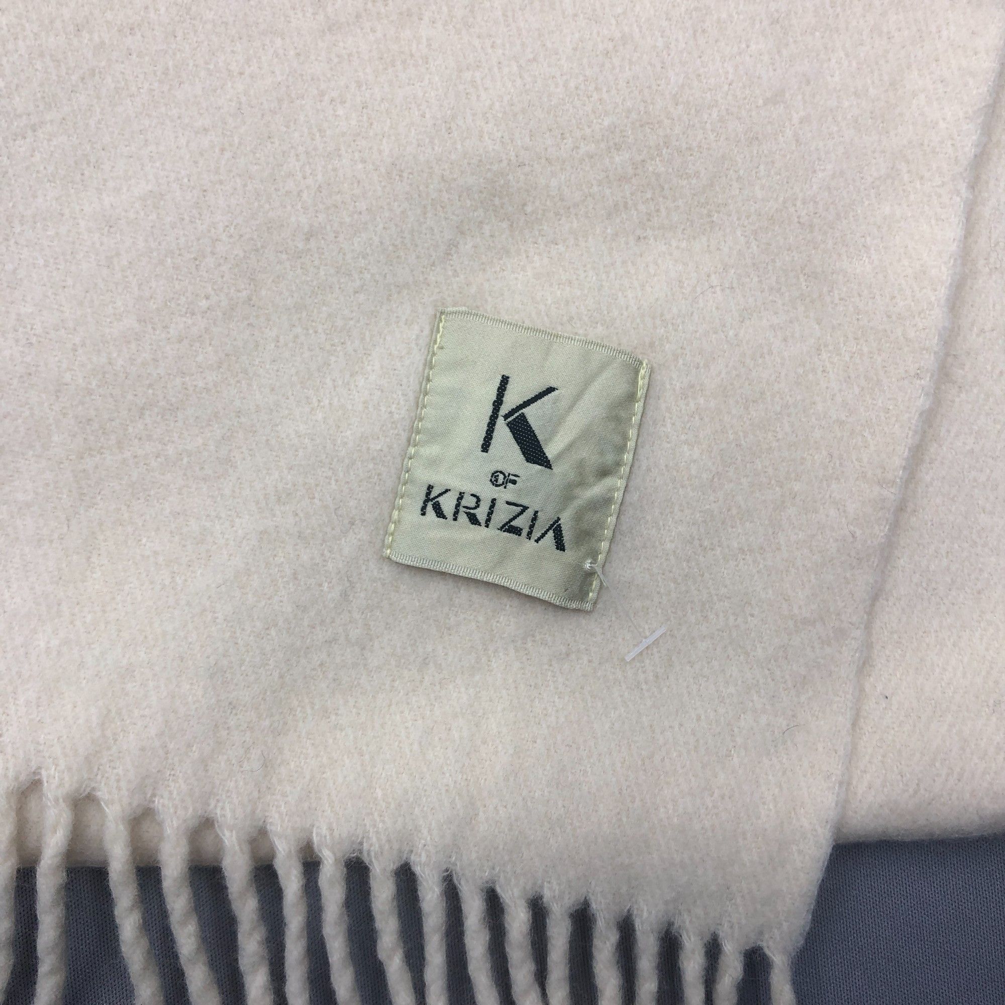 Krizia Uomo Vintage Krizia Scarf Muffler Wool Winter Fringe Scarves Size ONE SIZE - 6 Thumbnail