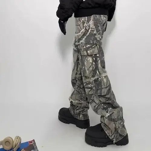 Embroidered Patch Denim Ripped Jeans