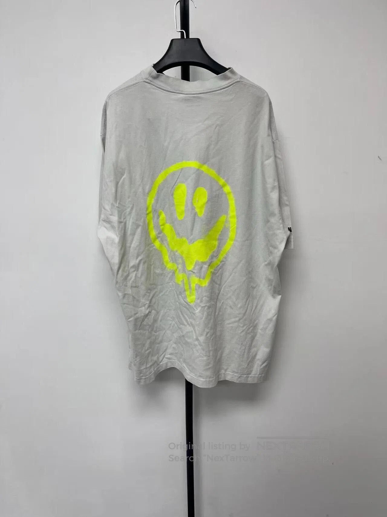 Balenciaga balenciaga summer collection smiley t. Size US L / EU 52-54 / 3 - 2 Thumbnail