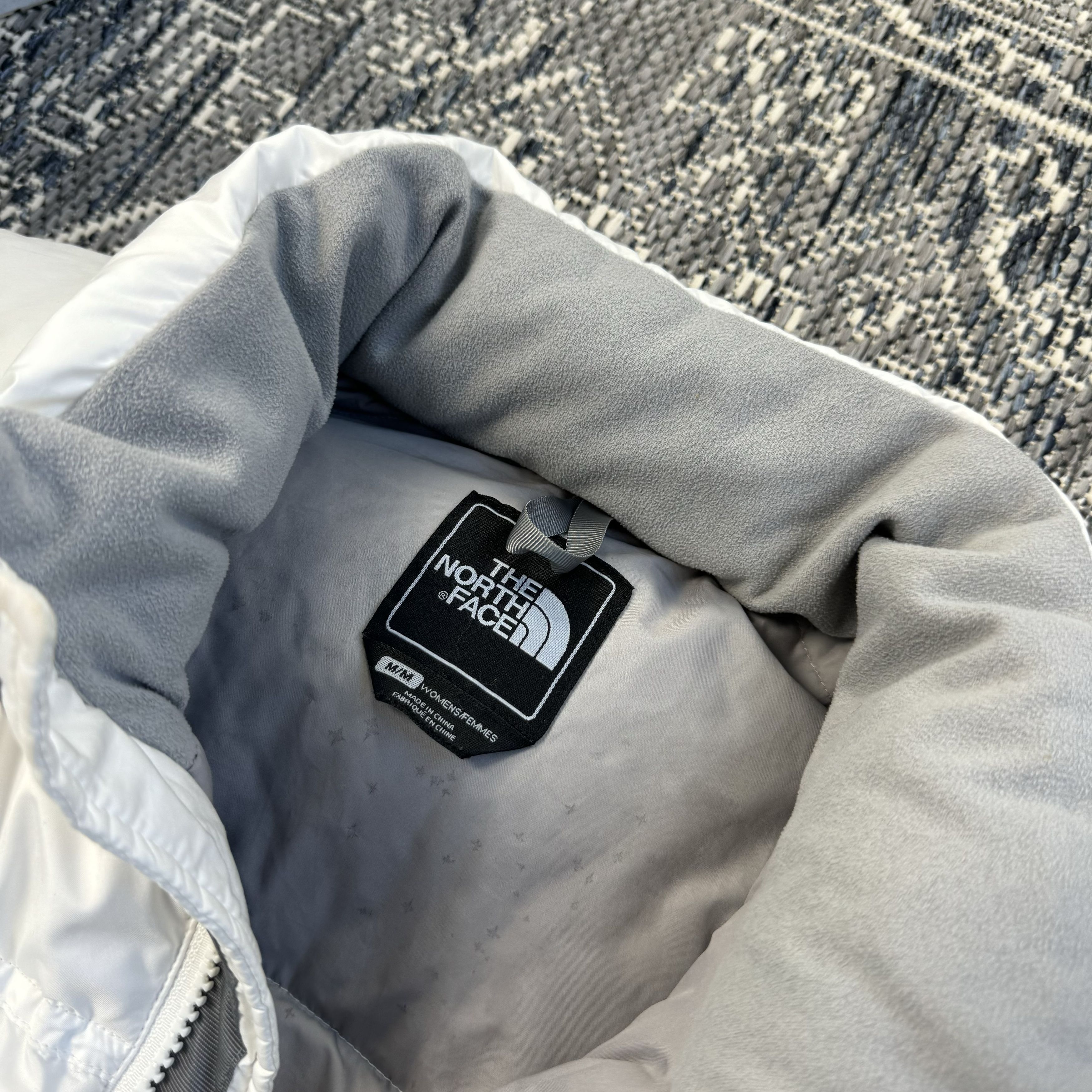 The North Face VINTAGE THE NORTH FACE NUPTSE 700 GOOSE DOWN PUFFER JACKET Size M / US 6-8 / IT 42-44 - 6 Thumbnail