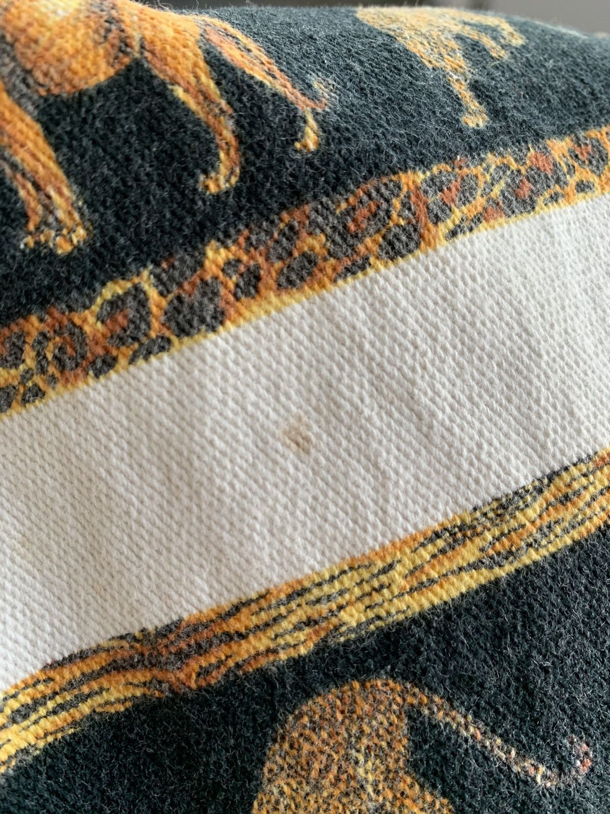 Versace Jeans Couture VERSACE Jeans Pants Printed Tiger Lion Denim Vintage 90s Size 30" / US 8 / IT 44 - 11 Thumbnail