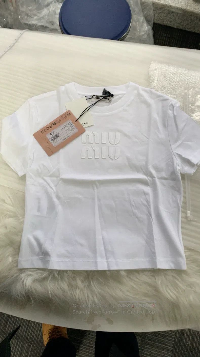 Miu Miu Size XS White short-sleeved T-shirt