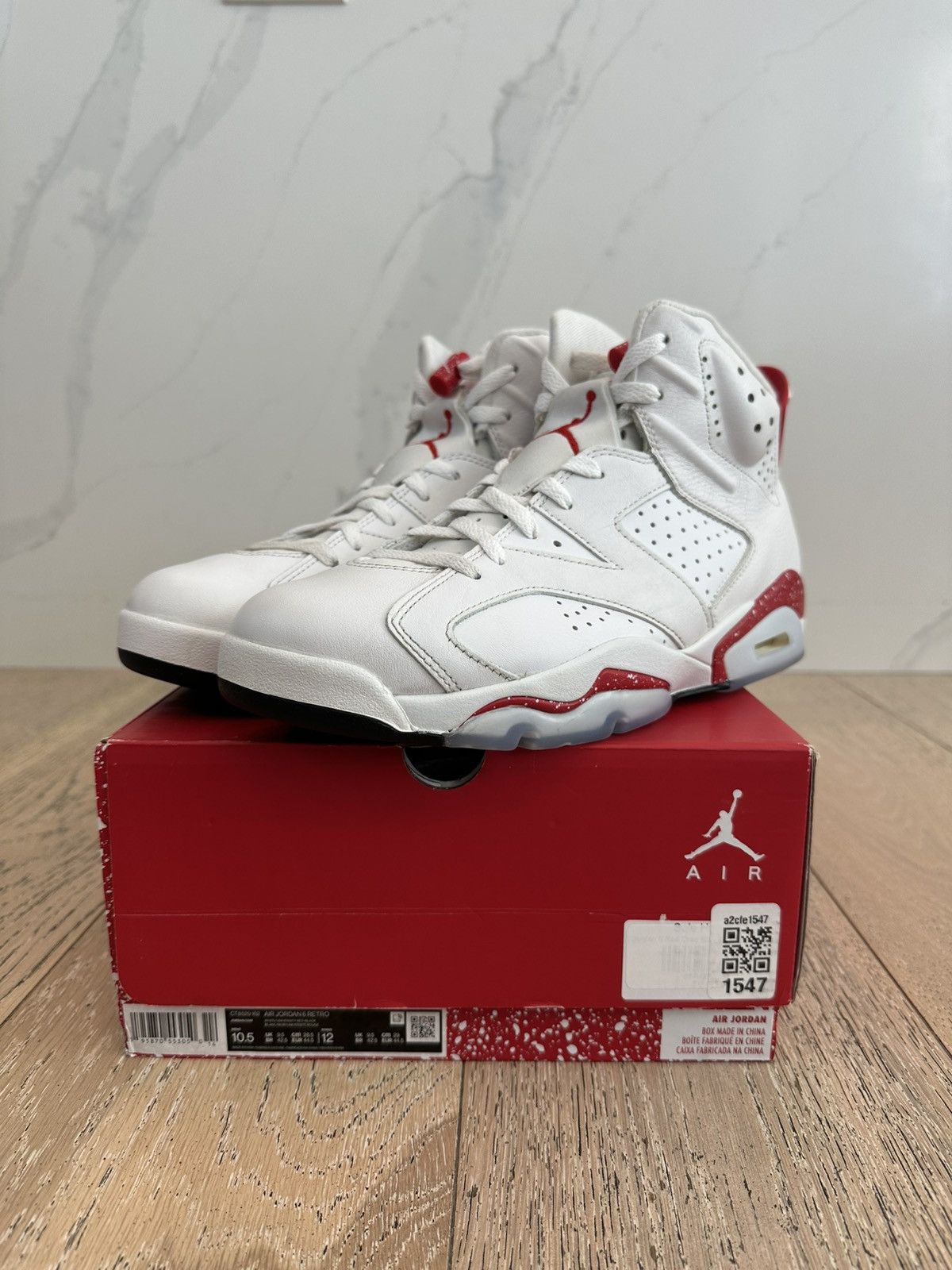 Jordan Brand Jordan 6 Retro Red Oreo Size US 10.5 / EU 43-44 - 1 Thumbnail