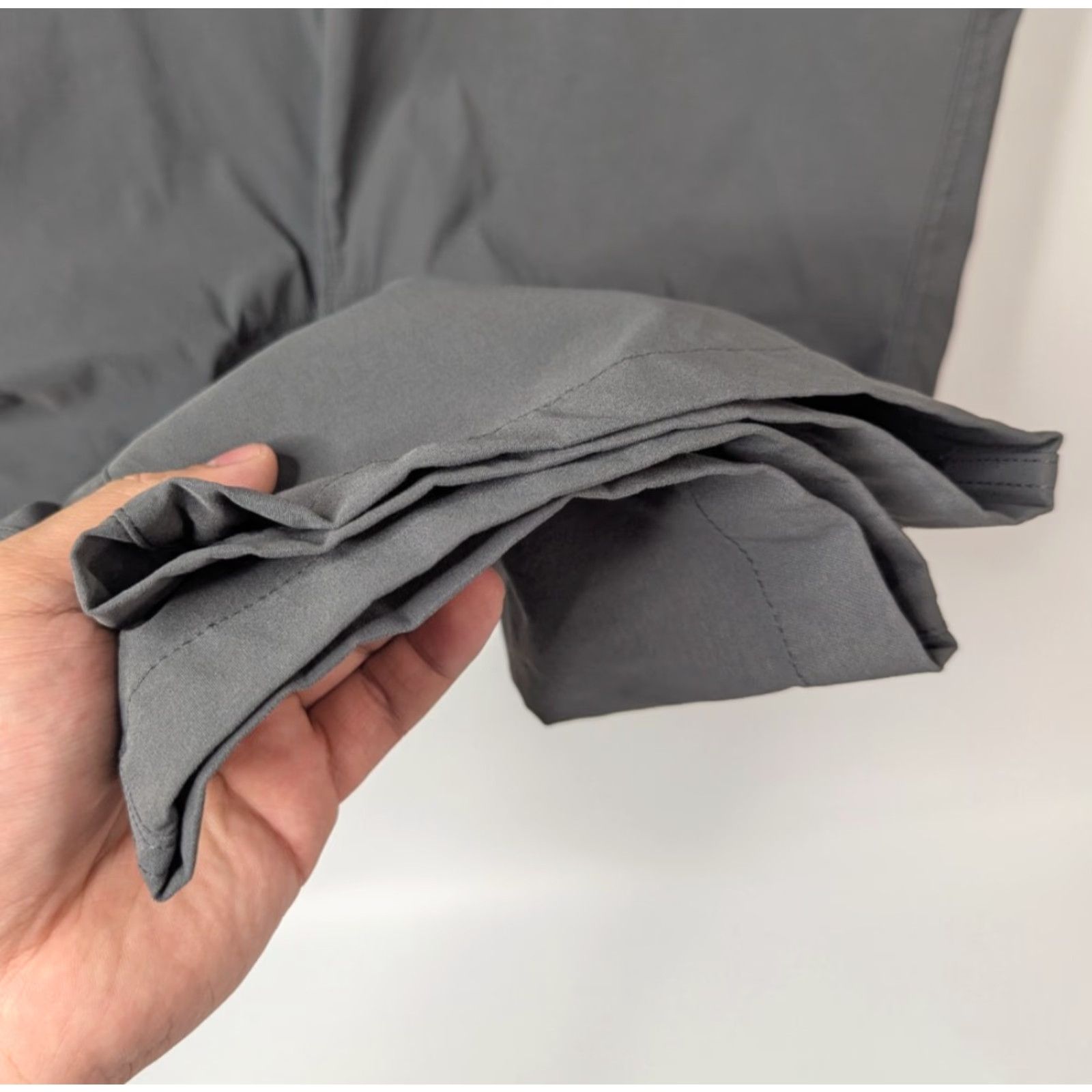 Eddie Bauer Eddie Bauer Mens Pants 40x30 Gray Straight Leg Chino Tech Nylon Spandex Flat Front Logo Pockets Regular Rise 10-12in Celebrity? Size US 40 / EU 56 - 3 Thumbnail