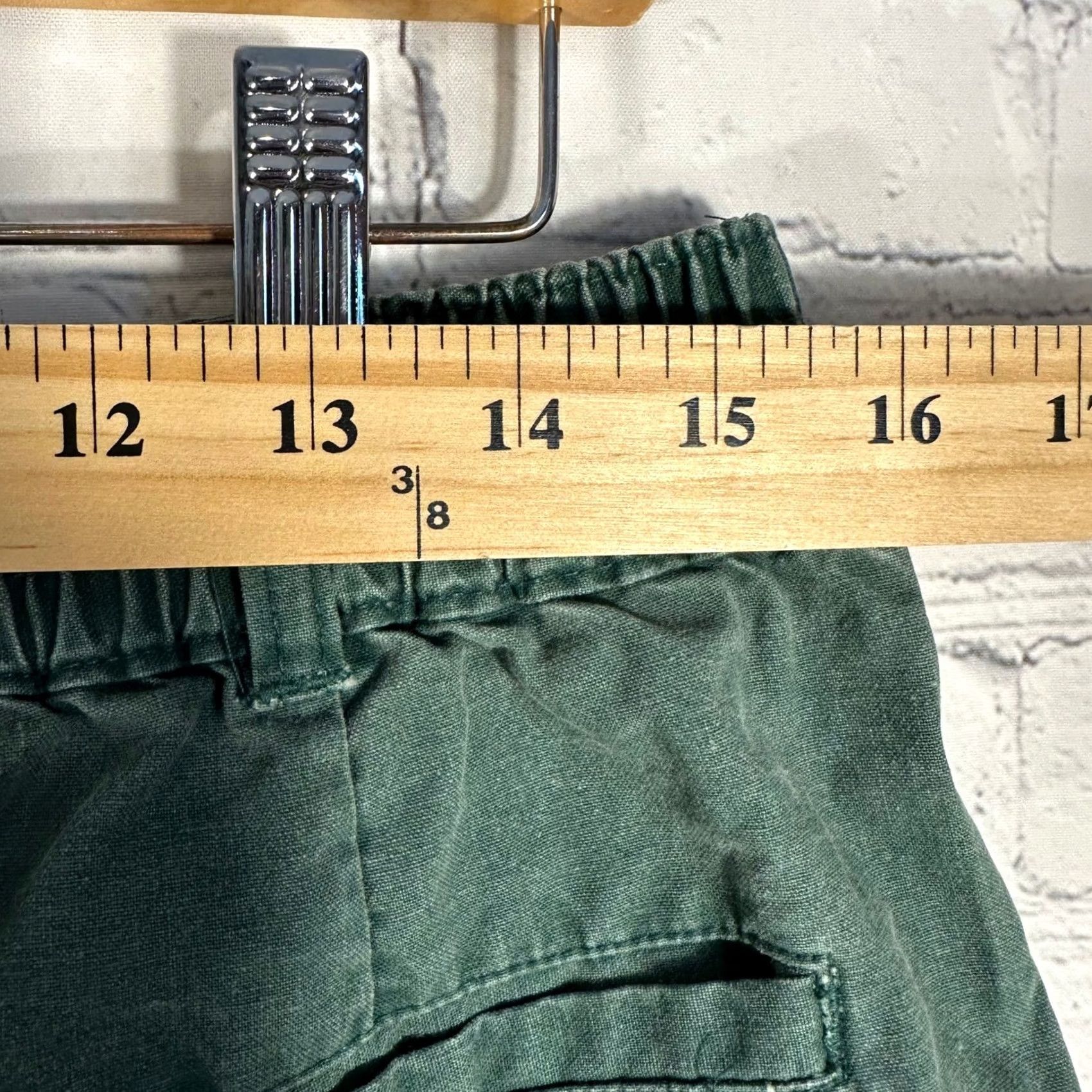Bugle Boy VINTAGE Bugle Boy Shorts Green Cotton Elastic Waist Pleated Large Mens 90s Size US 31 - 5 Thumbnail