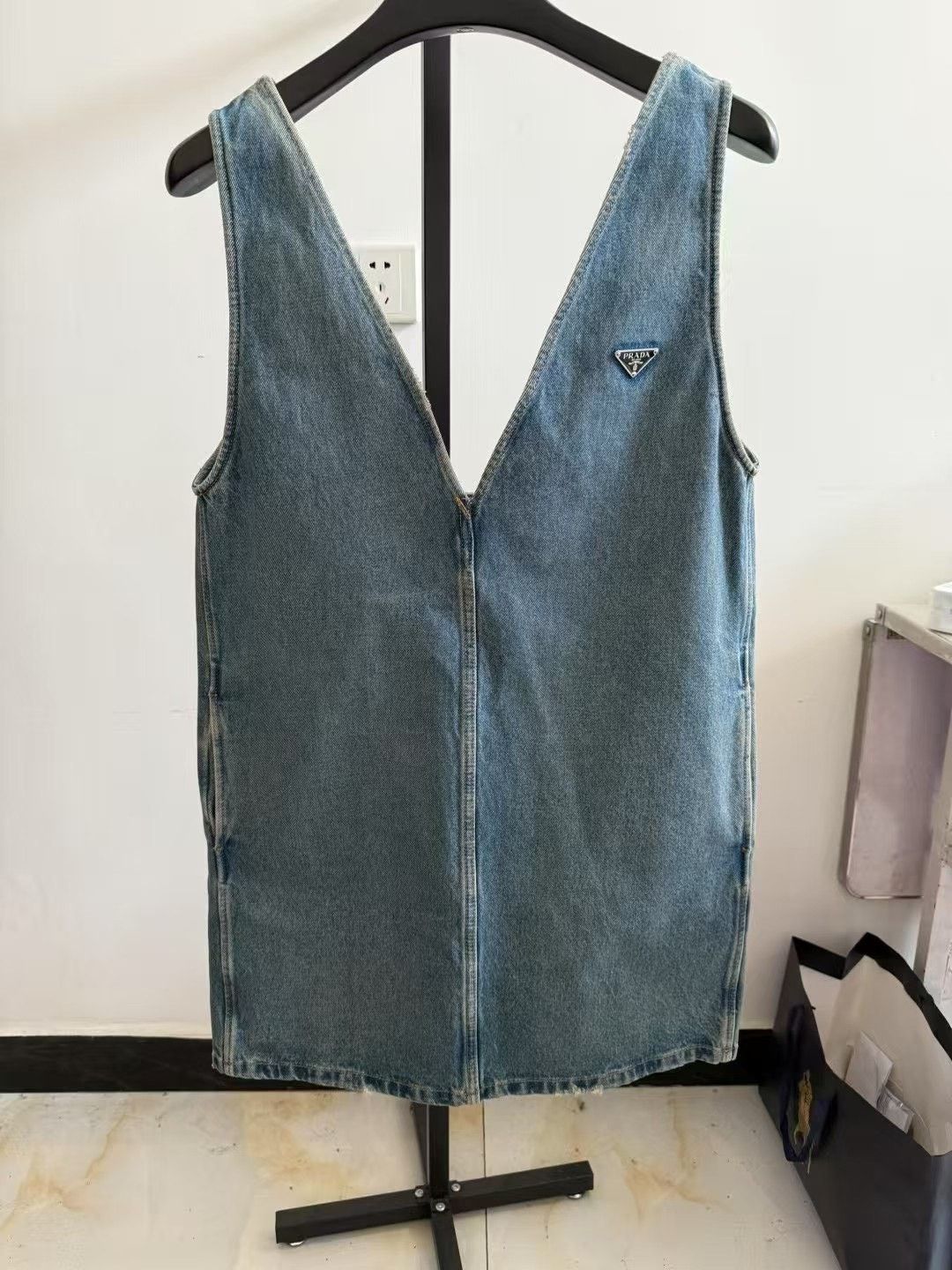 Prada Prada Denim Jeans 30 Women Size 30" / US 8 / IT 44 - 1 Thumbnail