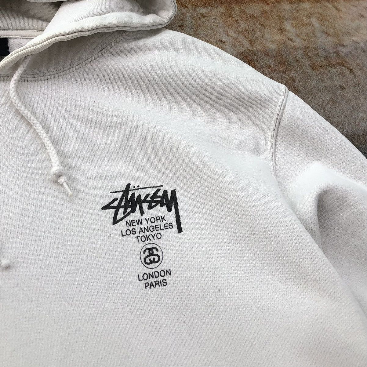 Stussy Vintage Hoodie Stussy World Tour Big Logo Hooded Sweatshirt Size US L / EU 52-54 / 3 - 6 Thumbnail