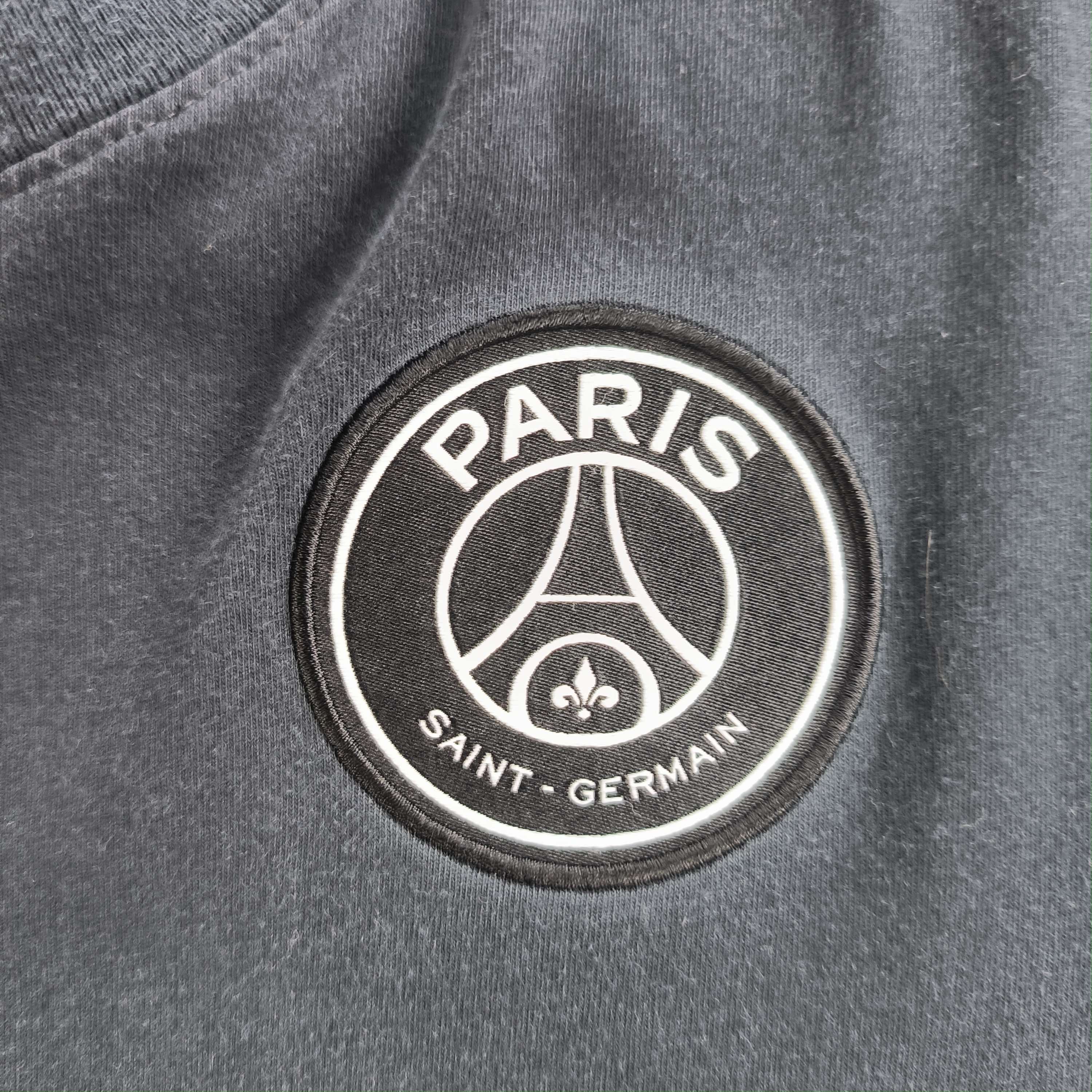 Jordan Brand PSG Paris Saint-Germain 2019 Jordan LS football t-shirt sz M Size US M / EU 48-50 / 2 - 3 Thumbnail