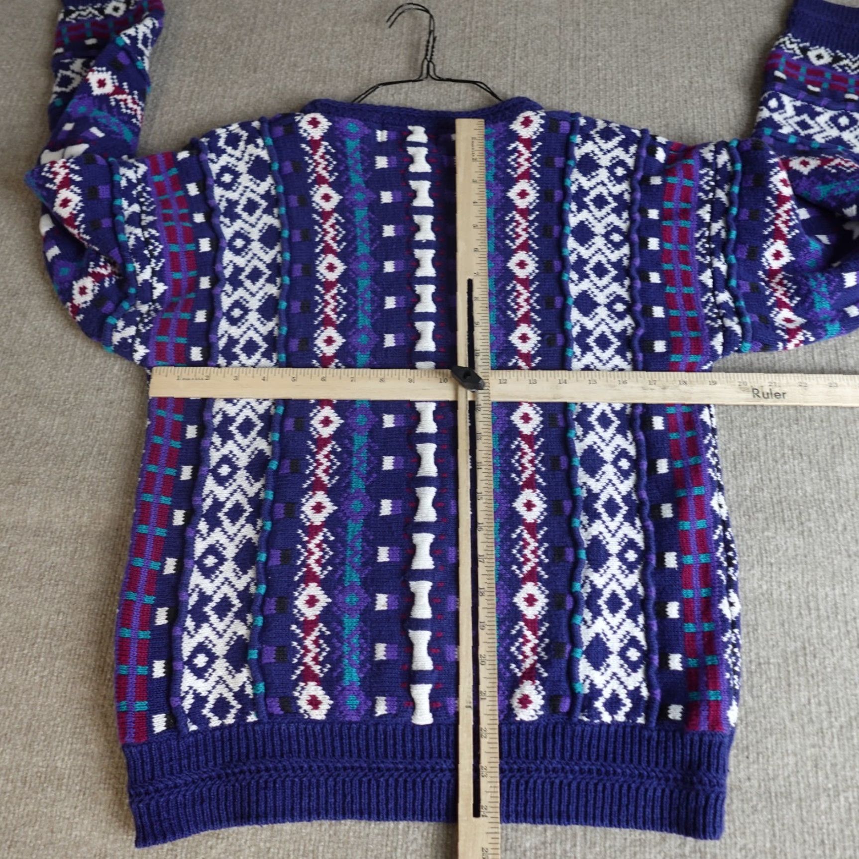 Van Heusen VINTAGE Van Heusen Sweater Geometric 3D Small Blue Men Crew Neck Pullover Knit Size US S / EU 44-46 / 1 - 4 Thumbnail