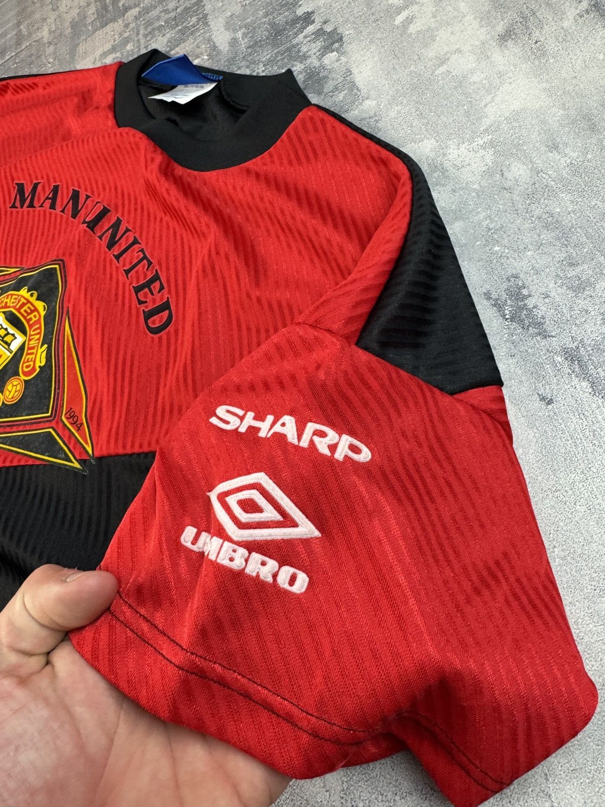 Umbro Manchester United 1994/96 Training Football Soccer jersey Size US XL / EU 56 / 4 - 6 Thumbnail