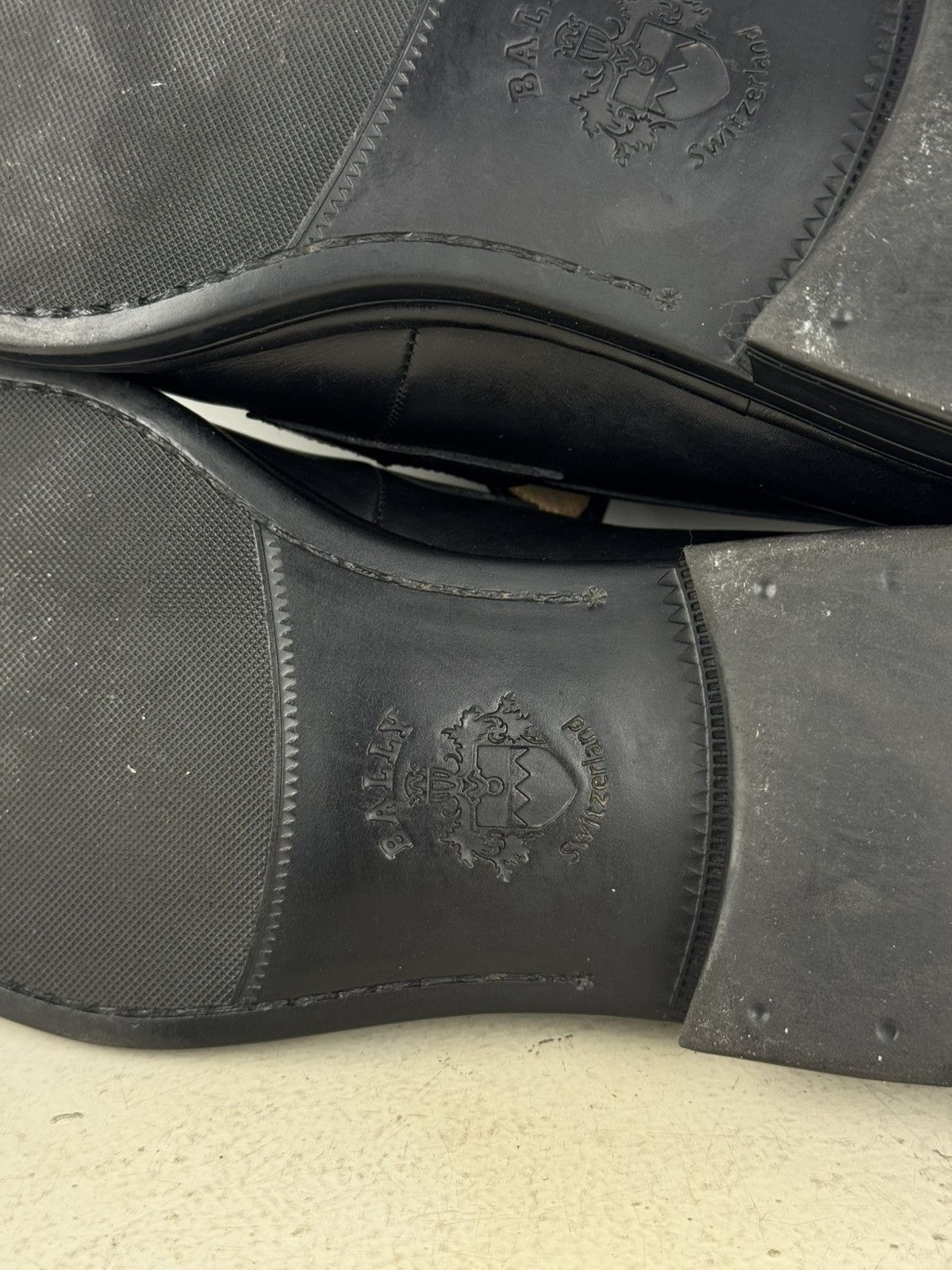 Bally Men's Bally loafers, perfect condition, size 9.5 Size US 9.5 / EU 42-43 - 8 Thumbnail