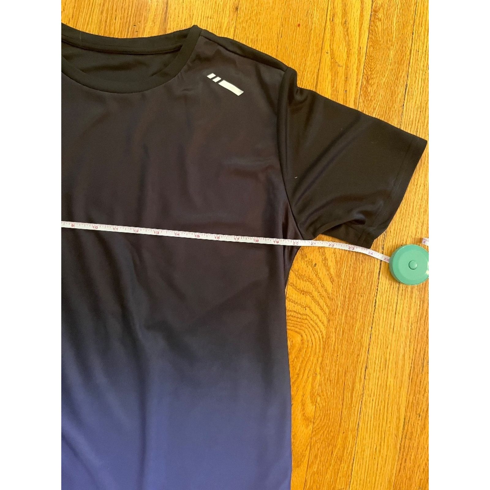 Shein SHEIN Mens Gradient Activewear Set Short Sleeve Tee & Shorts Size US M / EU 48-50 / 2 - 4 Thumbnail