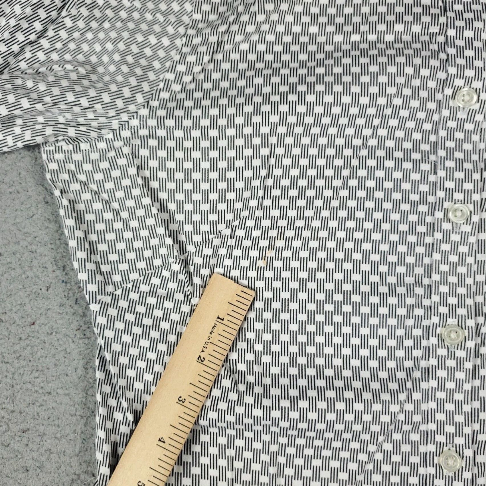 Banana Republic Banana Republic Button-Up Shirt Womens 12 Gray Check Long Sleeve Regular Fit Size XL / US 12-14 / IT 48-50 - 3 Thumbnail