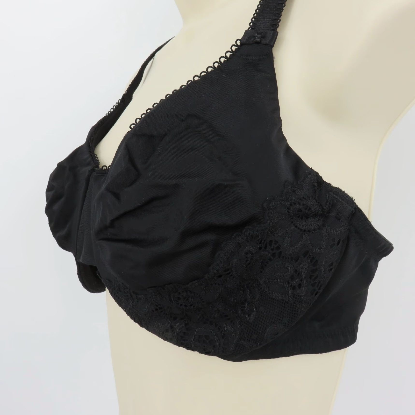 Vintage Olga Bra 38D Women Luxury Lift Underwire Unlined Black Flower Lace T-Shirt Bra Plus Size Womens Size ONE SIZE - 5 Thumbnail