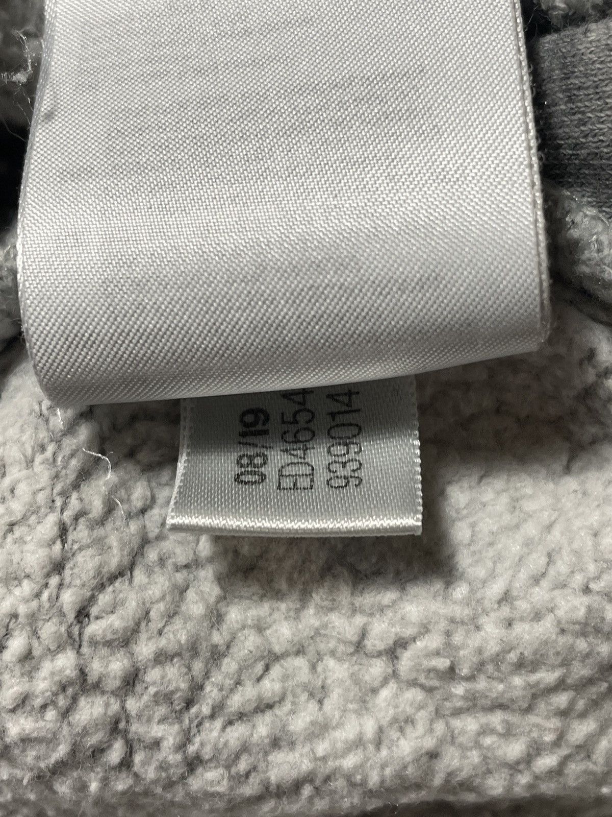 Adidas 🔥Offers🔥Adidas Sweatshirt Center Logo Streetwear Size US XS / EU 42 / 0 - 8 Thumbnail