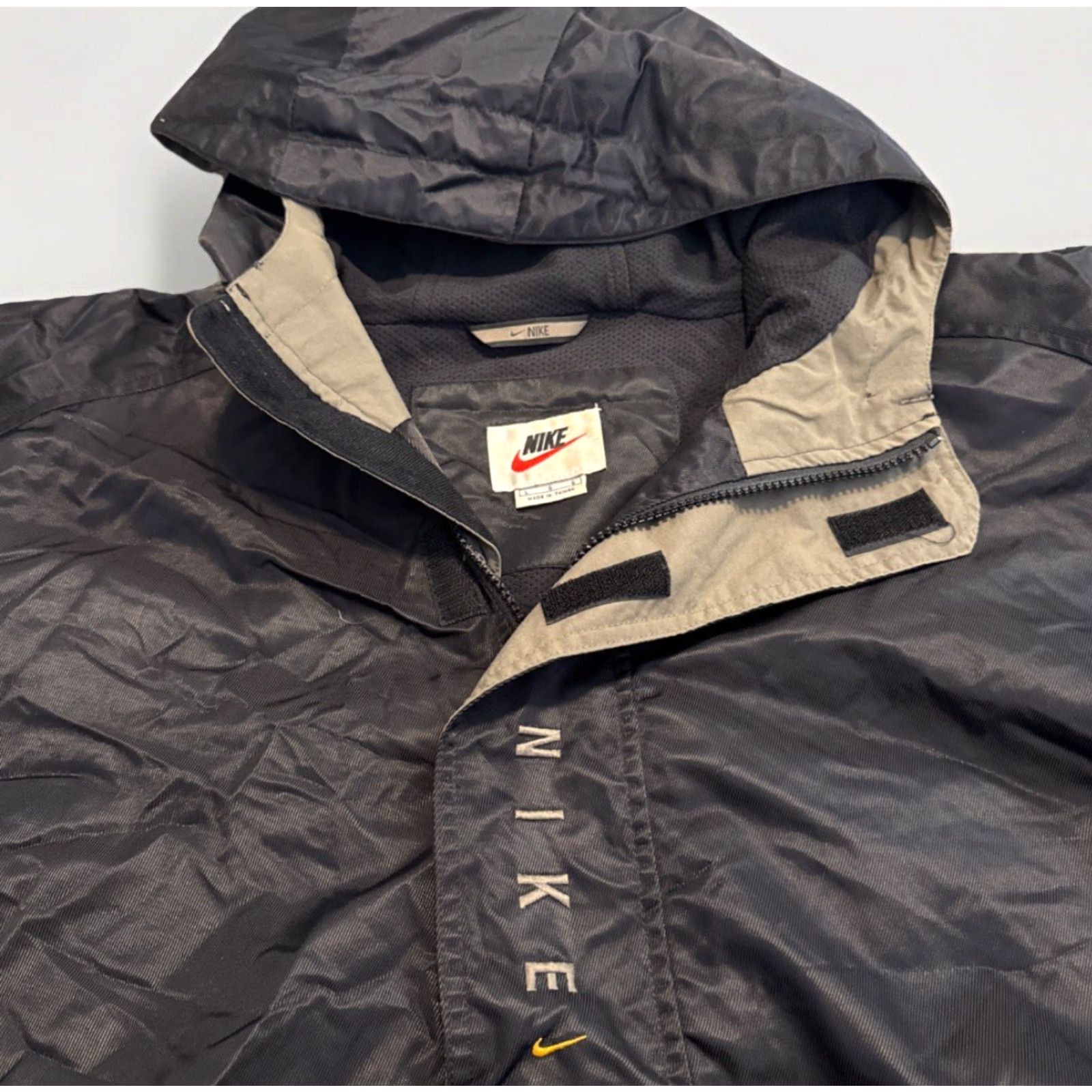 Nike VINTAGE Nike Hooded Jacket 90s Black Nylon Zip Large L Mens Anorak Pullover Half Zip Hooded Jacket Size US L / EU 52-54 / 3 - 2 Thumbnail