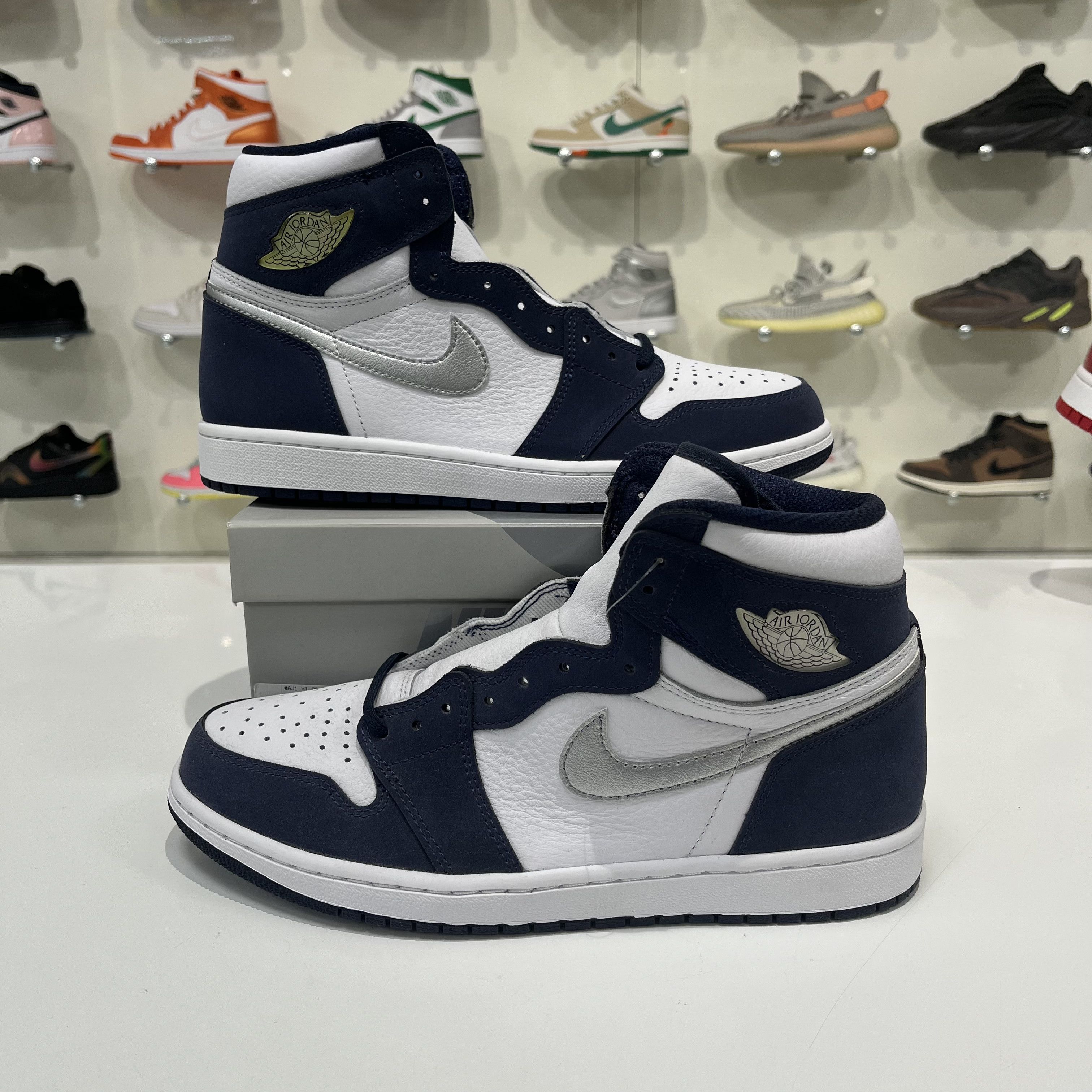 Nike Air Jordan 1 Retro High COJP Midnight Navy 2020 Size US 10 / EU 43 - 1 Thumbnail