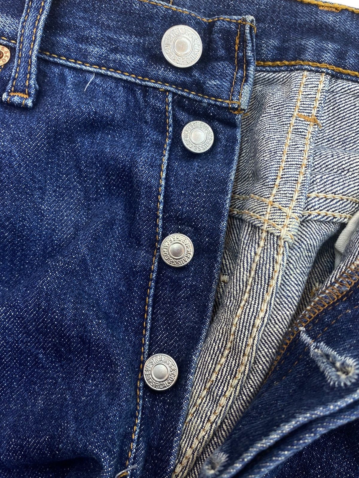 Levi's Levi’s Vintage Whiskers Dark Wash Style Straight Cut Jeans Size US 28 / EU 44 - 10 Thumbnail