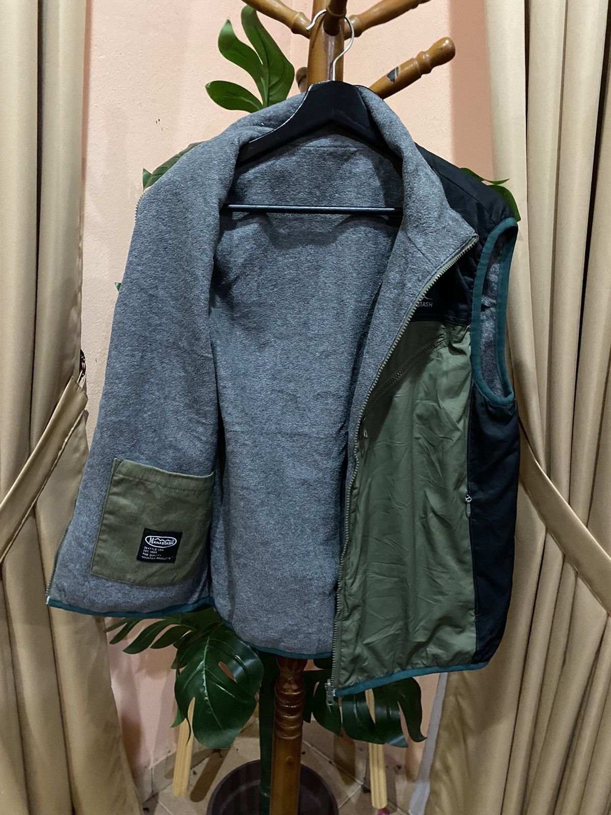 Manastash Vintage Manastash Reversible Outdoor Vest - Green and Black Size US M / EU 48-50 / 2 - 5 Thumbnail