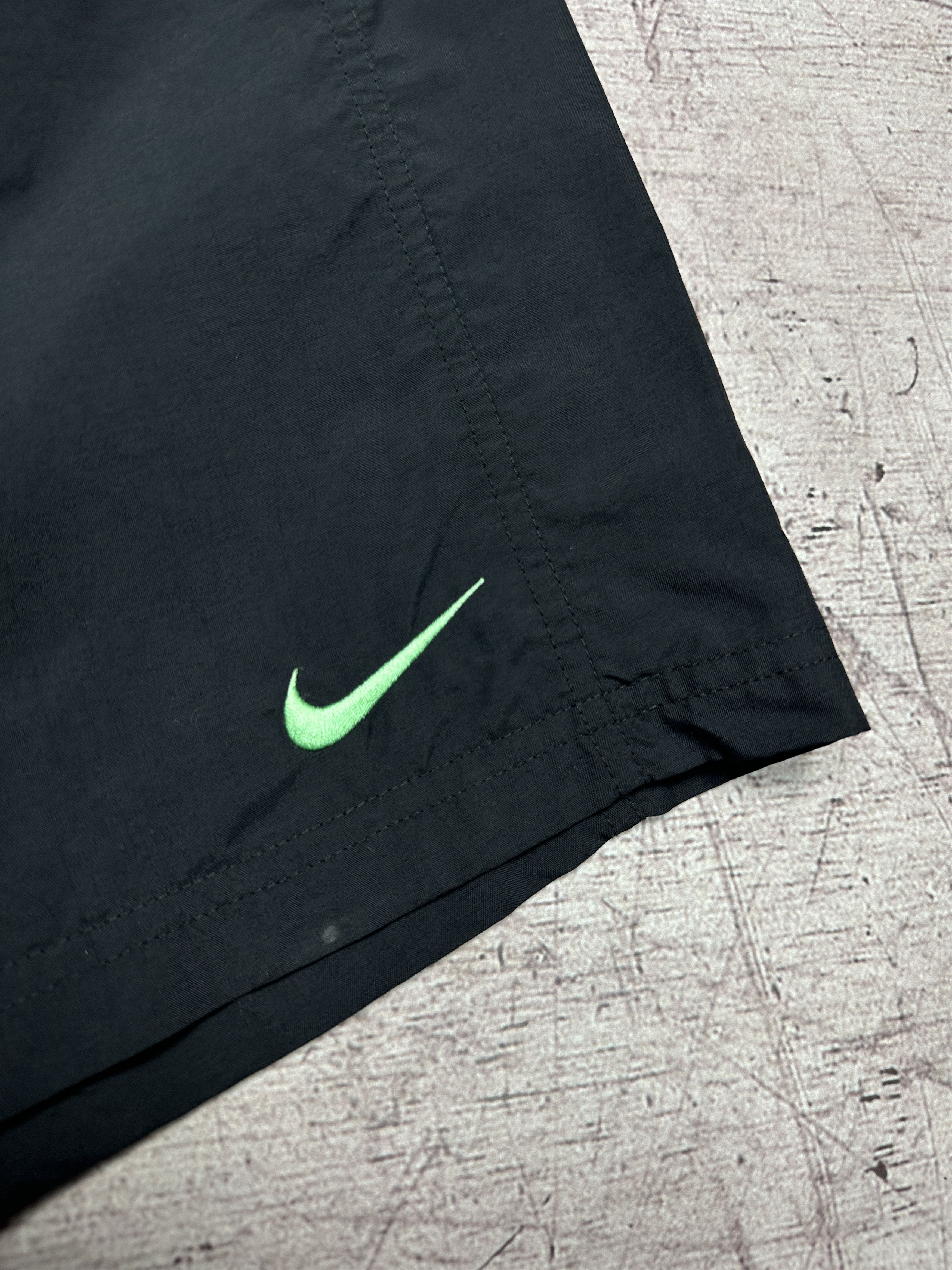 Nike Nike Mens Nylon Shorts Size US 30 / EU 46 - 3 Thumbnail