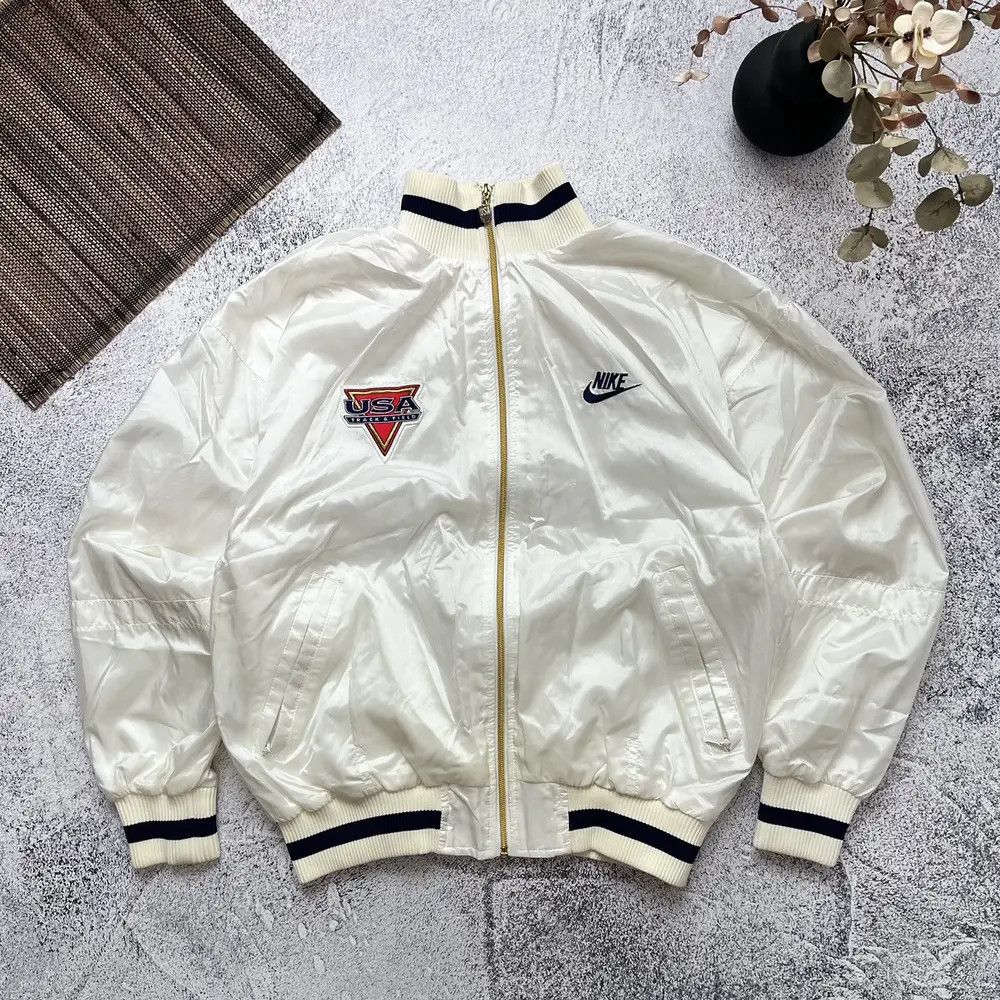 Nike NIKE 90s USA Retro Logo Nylon Track Bomber Top Jacket L Size US L / EU 52-54 / 3 - 5 Thumbnail