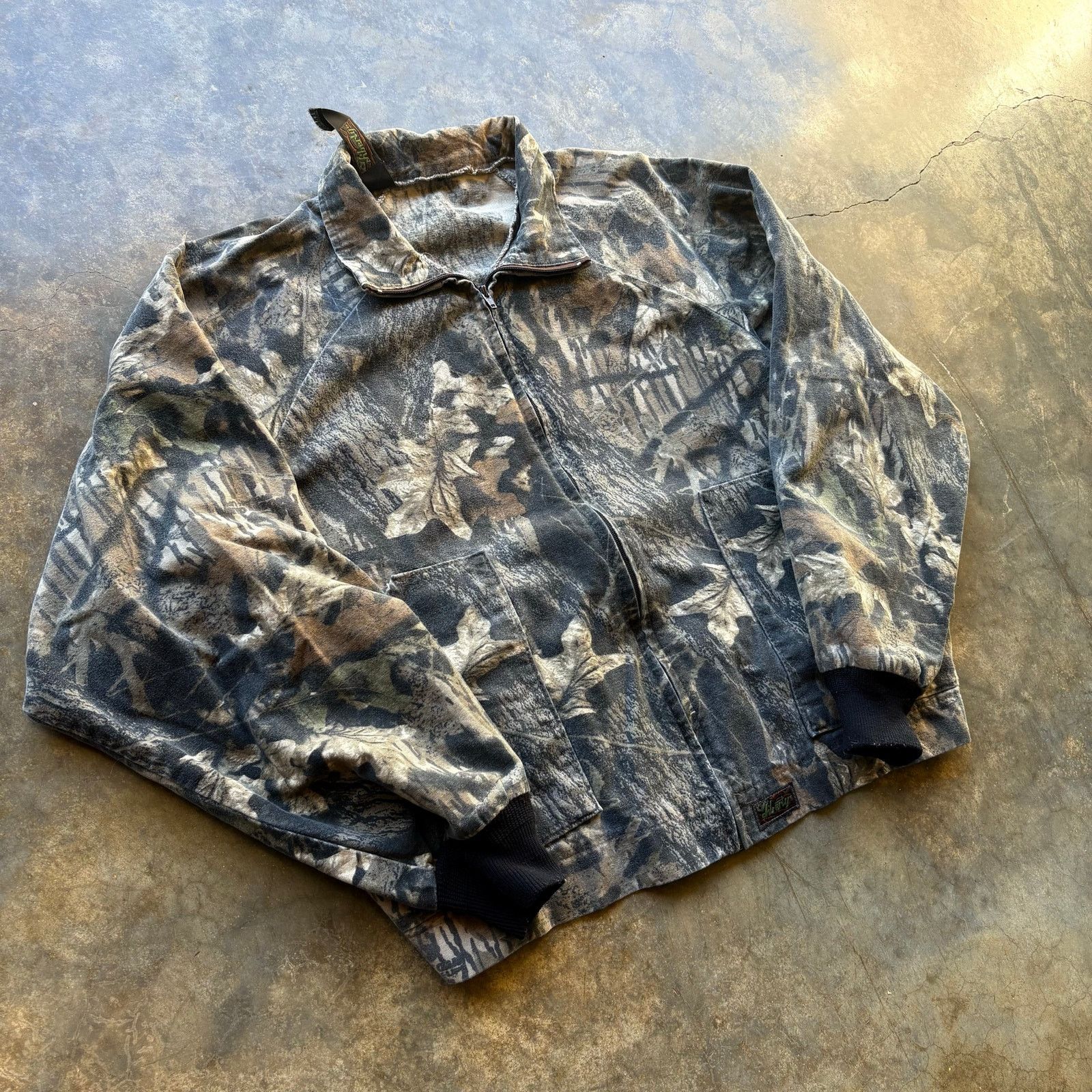 Realtree Nice Vintage Cropped Realtree Liberty Camo Jacket Size US XL / EU 56 / 4 - 2 Thumbnail
