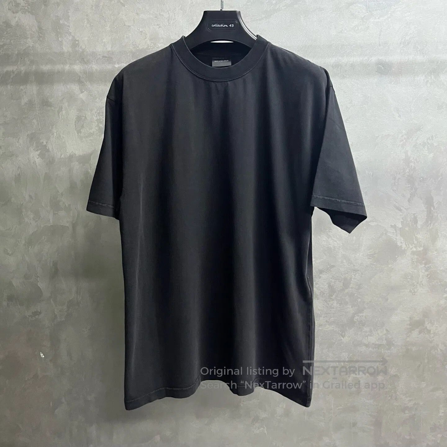 Balenciaga Balenciaga Black logo, water diamond pattern, round-neck s Size US XS / EU 42 / 0 - 1 Thumbnail