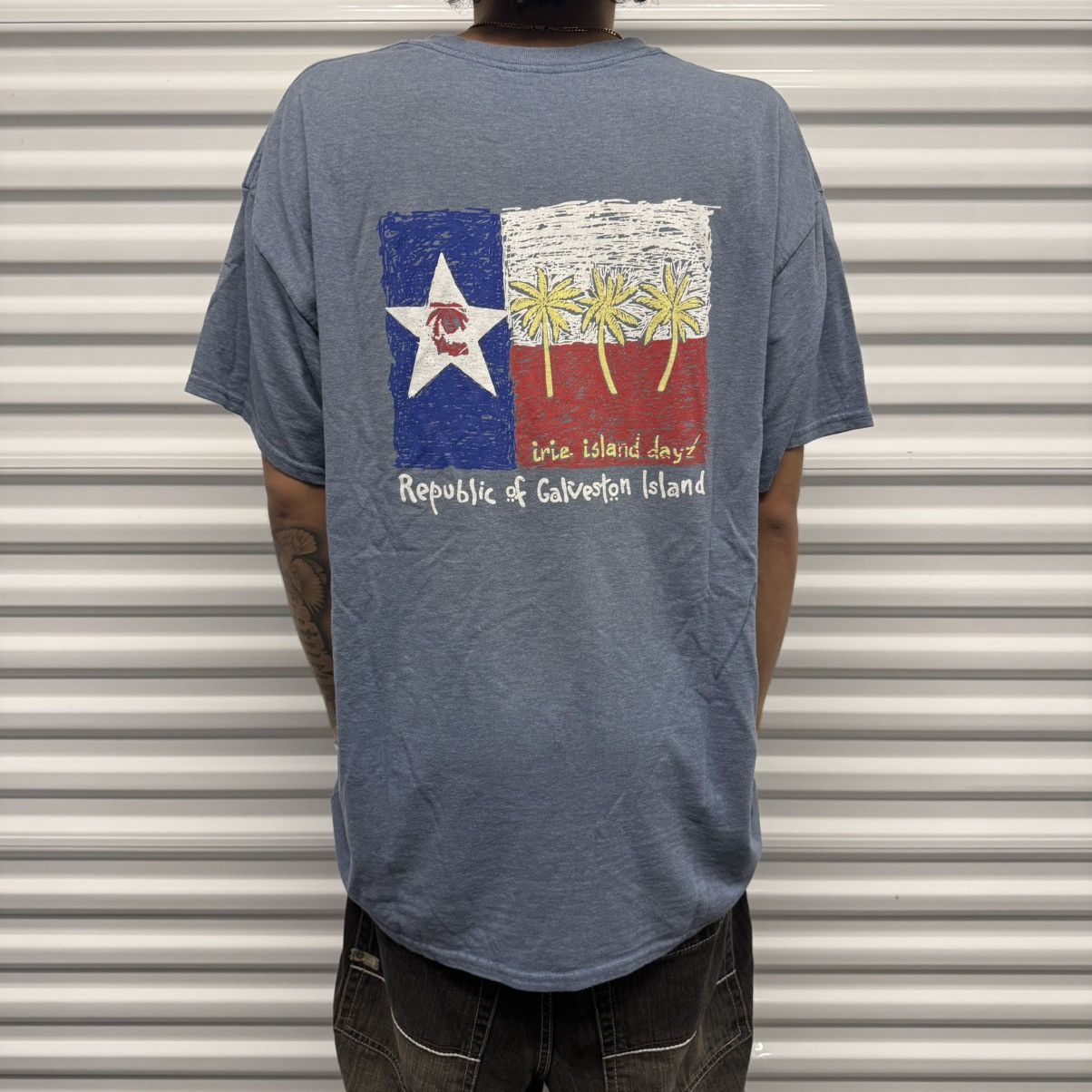 Other Vintage Y2K/2000s Light Blue Yaga Skater Streetwear Tee! Size US XL / EU 56 / 4 - 4 Thumbnail