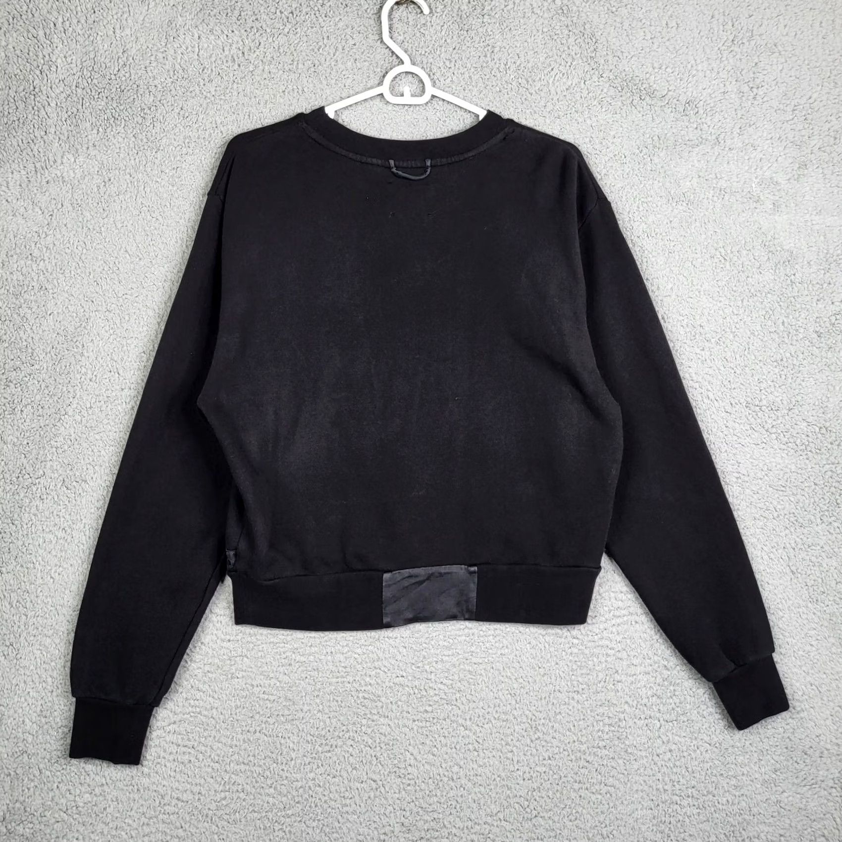 Vintage FIORLA Women's XS Organic cotton silk blend sweatshirt Crew Neck Pullover Black Logo All Seasons Activewear Sweatshirt, Regular Fit Size XS / US 0-2 / IT 36-38 - 2 Thumbnail
