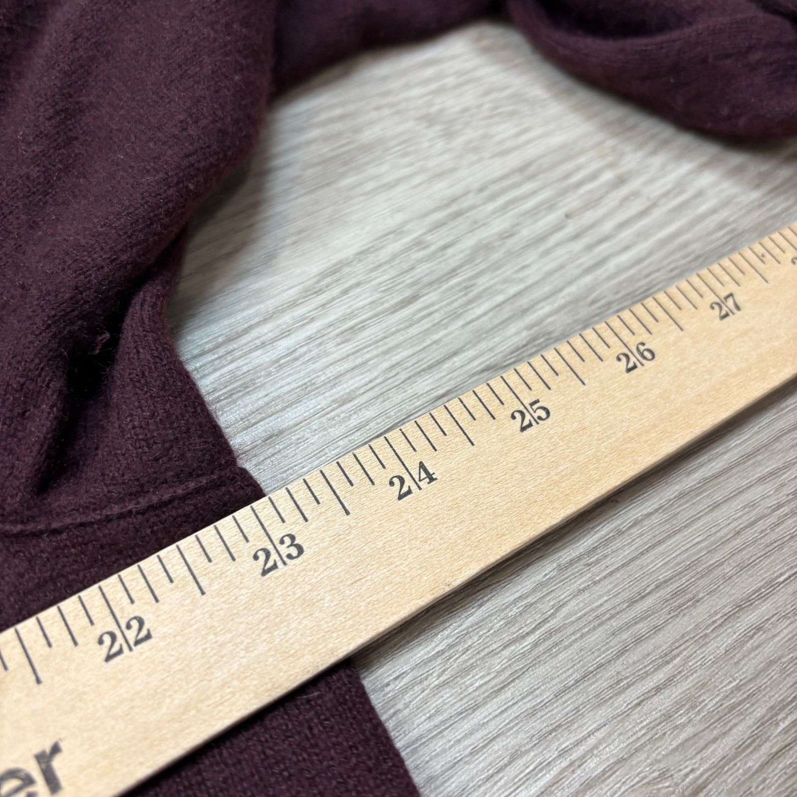 Vince Vince. 100% Cashmere V Neck Sweater Large Preppy Minimalist Size US L / EU 52-54 / 3 - 5 Thumbnail