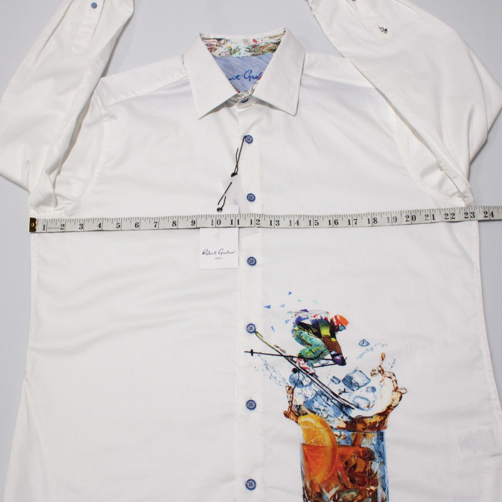 Robert Graham Robert Graham New with tags Shirt Size M US In White Size US M / EU 48-50 / 2 - 4 Thumbnail