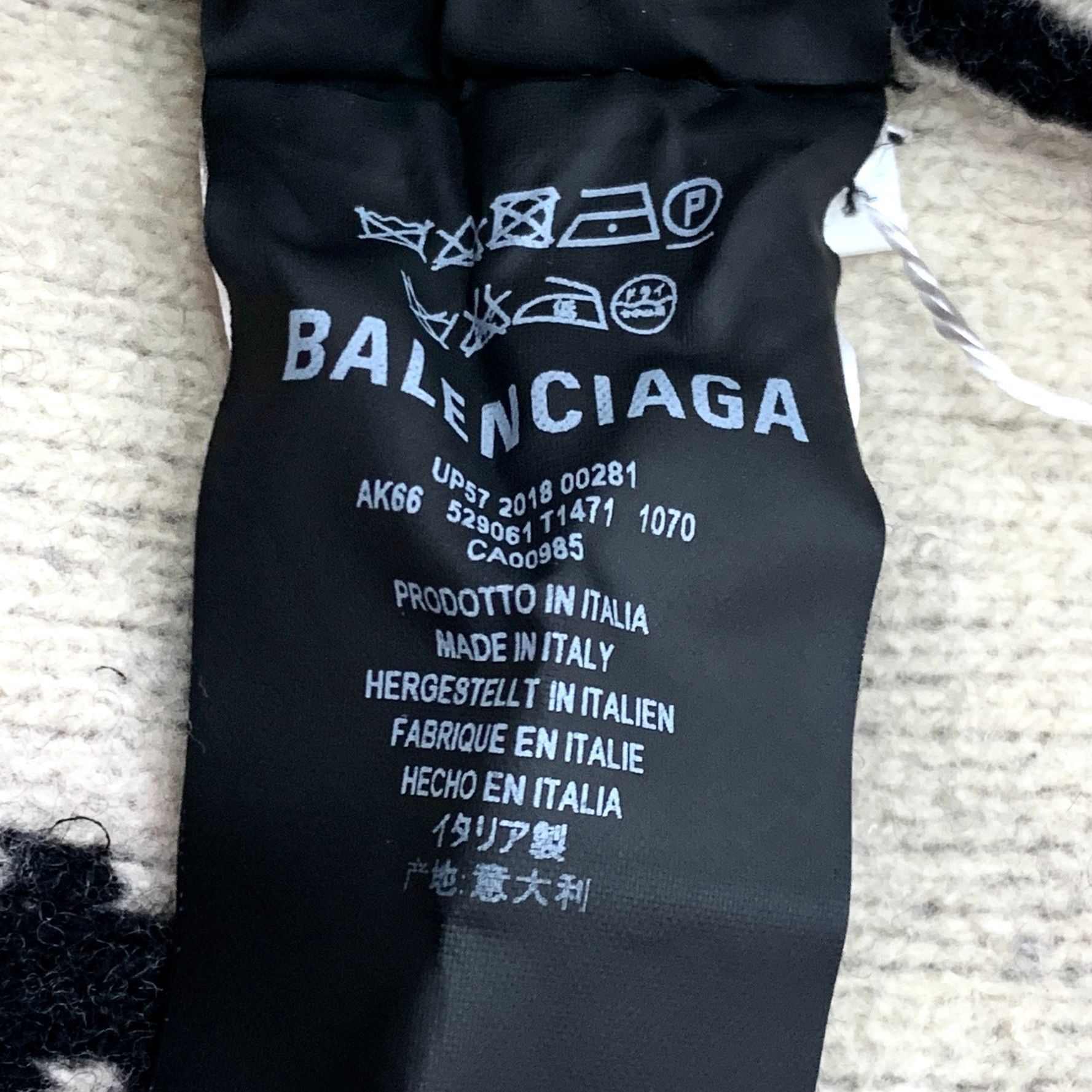 Balenciaga Balenciaga Black Logo Inlaid Full Print V-Neck Long Sleeve K Size S / US 4 / IT 40 - 3 Thumbnail
