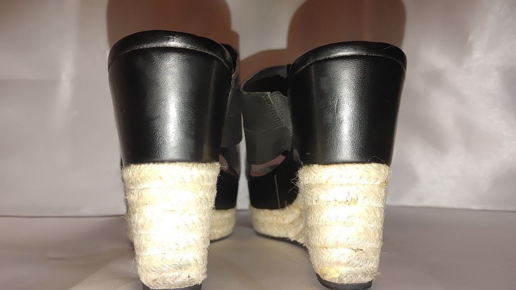 The Unbranded Brand Franco Sarto Miss Karter Leather Wedge Heel Size 9 Size US 9 / IT 39 - 7 Thumbnail