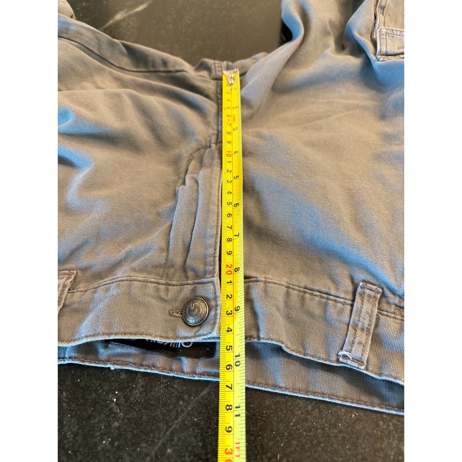 Quiksilver Quiksilver gray cargo shorts Sz 27 100% Cotton Size US 28 / EU 44 - 6 Thumbnail