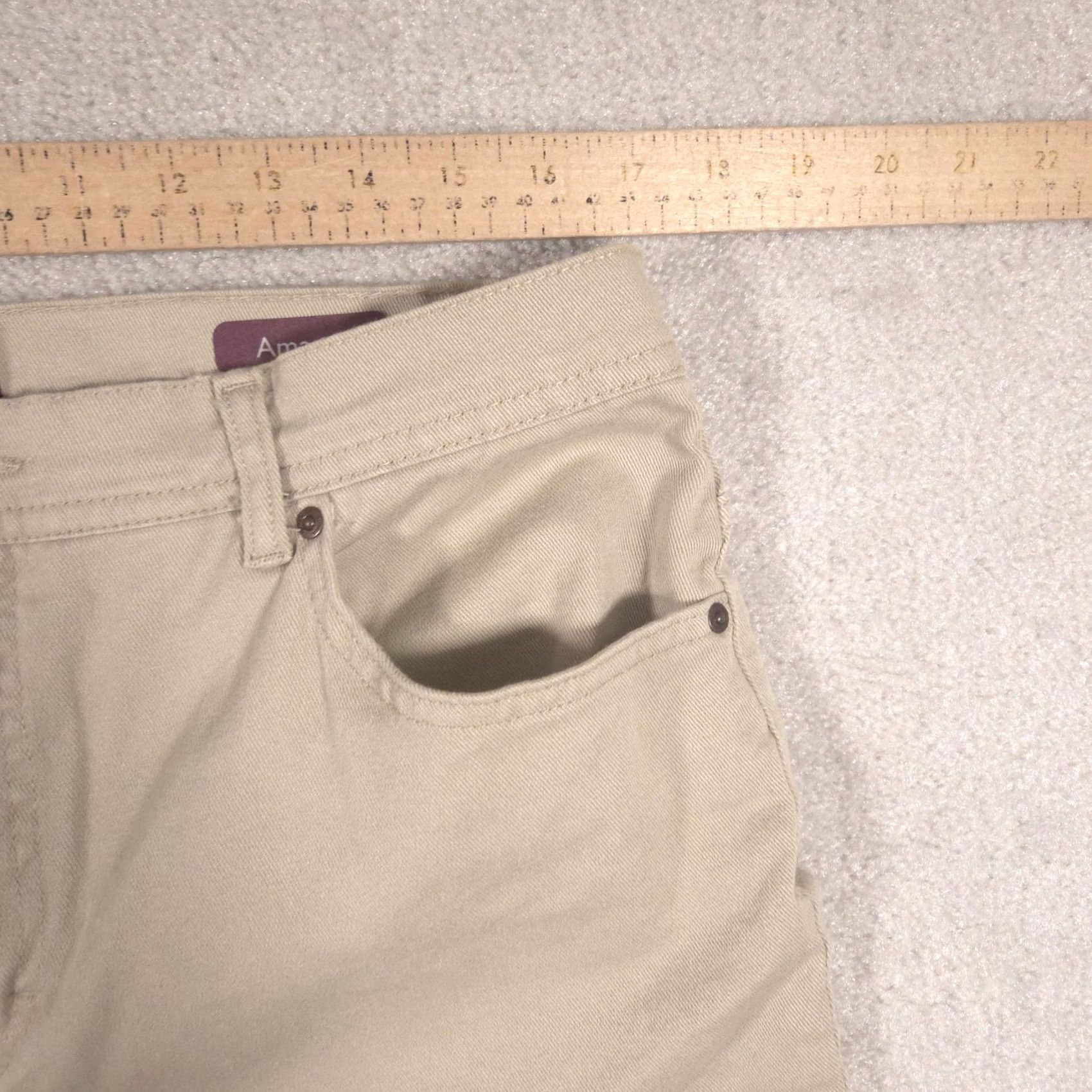 Gloria Vanderbilt Gloria Vanderbilt Jeans Womens 16 Short Beige High Rise Tapered Stretch Emergent: Violet? Size 38" / US 16 / IT 52 - 6 Thumbnail