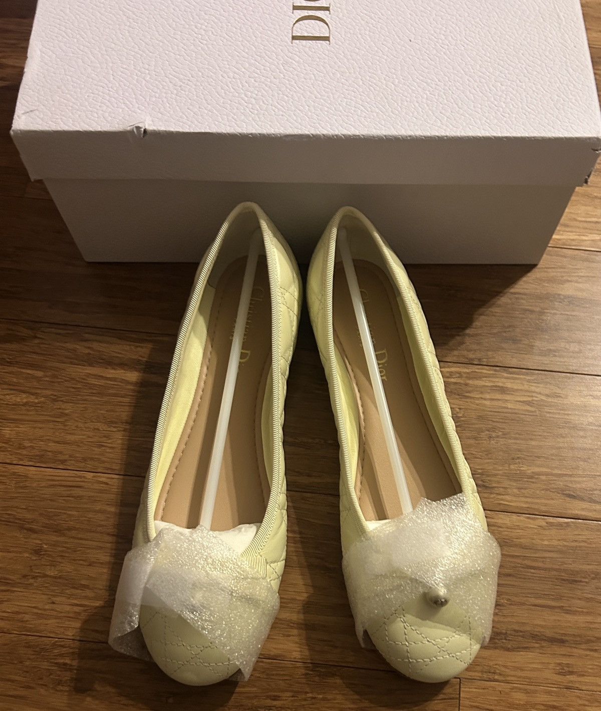 Dior DIOR BALLET FLAT Pastel Yellow Quilted Cannage Calfskin Size US 8.5 / IT 38.5 - 5 Thumbnail