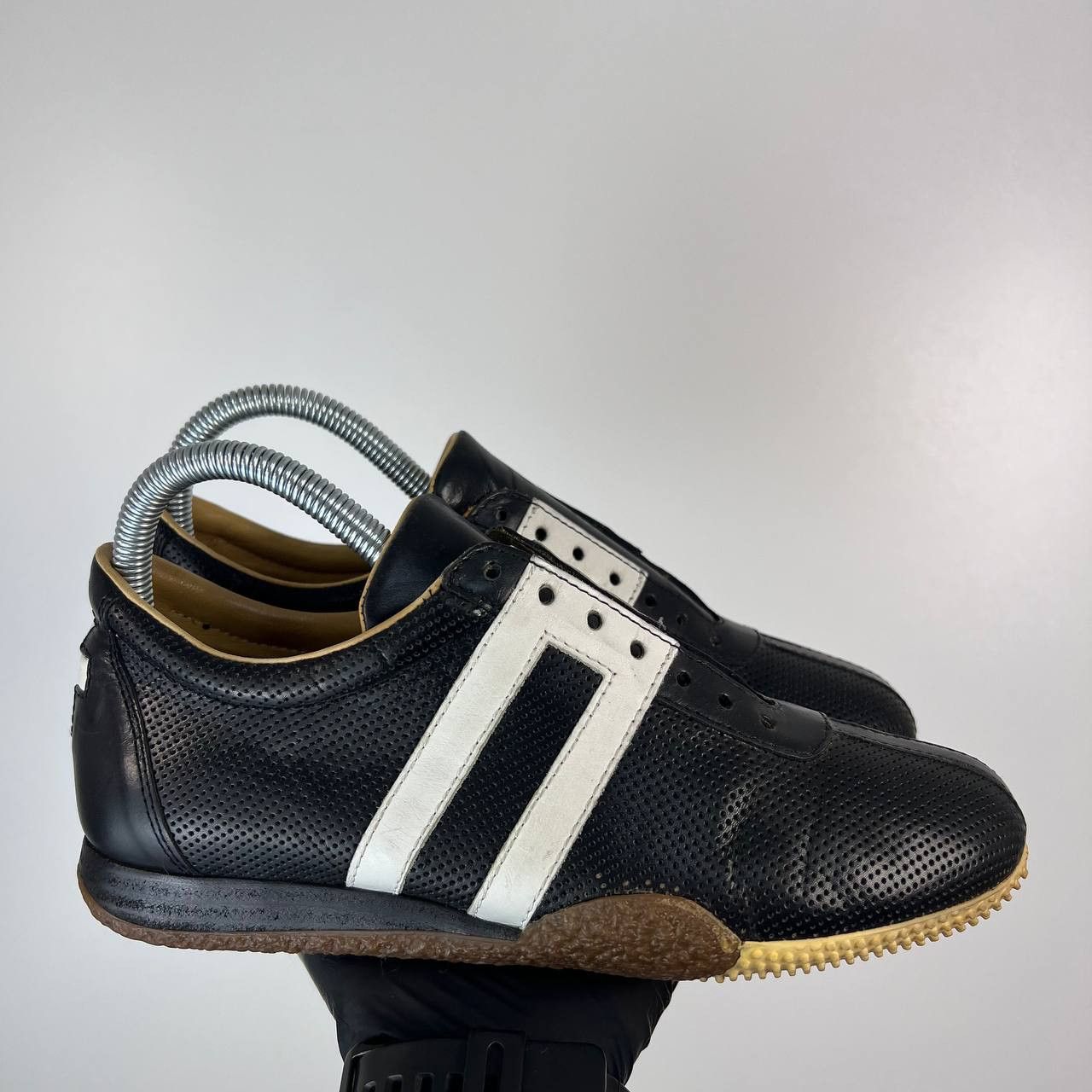 Bally Bally Vintage Leather Sneakers Black Made in Italy EU 37 Size US 7 / IT 37 - 1 Thumbnail