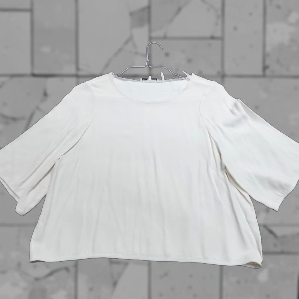 Helmut Lang Helmut Lang Blouse Medium Ivory 3/4 Sleeve Scoop Neck Pullover Womens Viscose Acetate Top US Made Regular Size M / US 6-8 / IT 42-44 - 1 Thumbnail