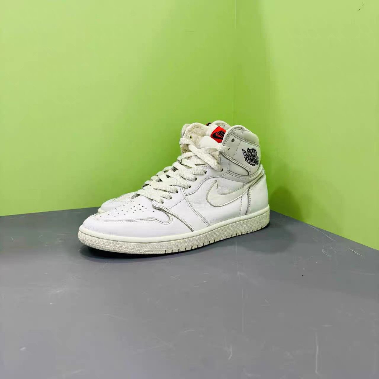 Jordan Brand Air Jordan 1 Retro High Yin Yang White K15 Size US 9.5 / EU 42-43 - 4 Thumbnail