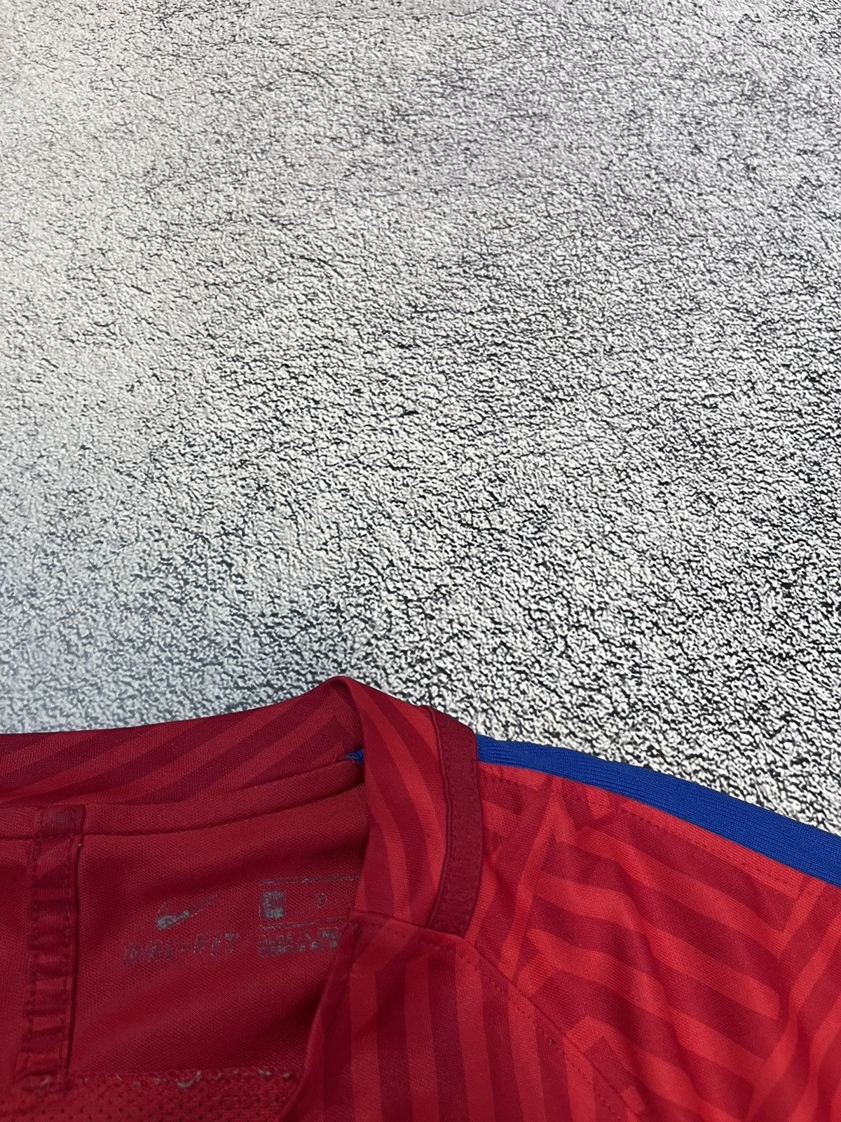 Nike Nike FC Barcelona Mens Jersey Training Soccer Football Shirt Size US S / EU 44-46 / 1 - 17 Thumbnail