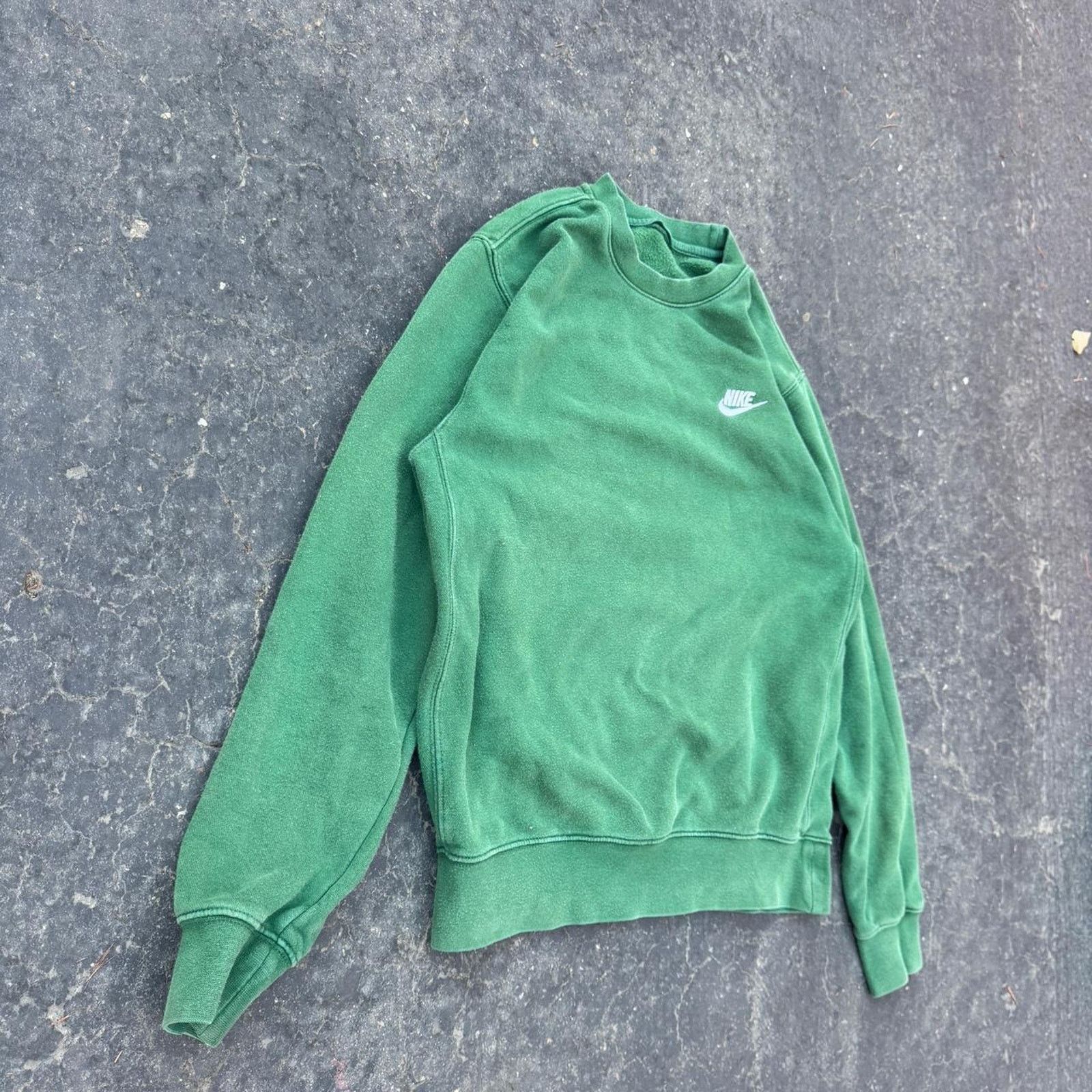 Nike Nike Green Crewneck – Size Small Size US S / EU 44-46 / 1 - 2 Thumbnail
