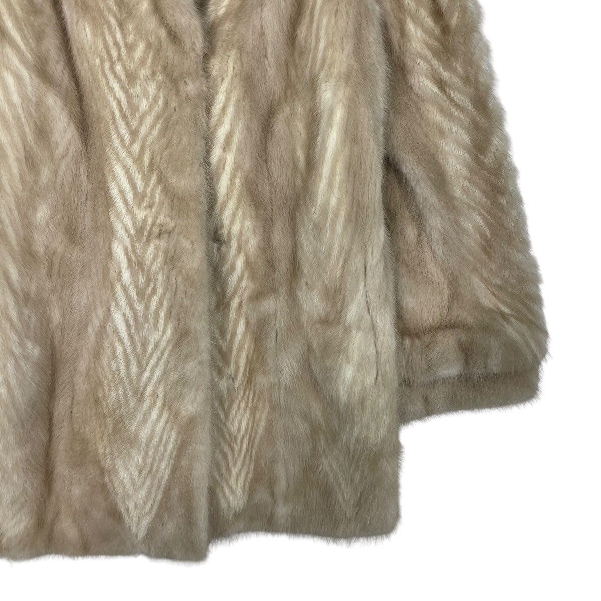 Sagafurs 💥MAPLE QUENN FUR NUDE JACKET Size M / US 6-8 / IT 42-44 - 4 Thumbnail