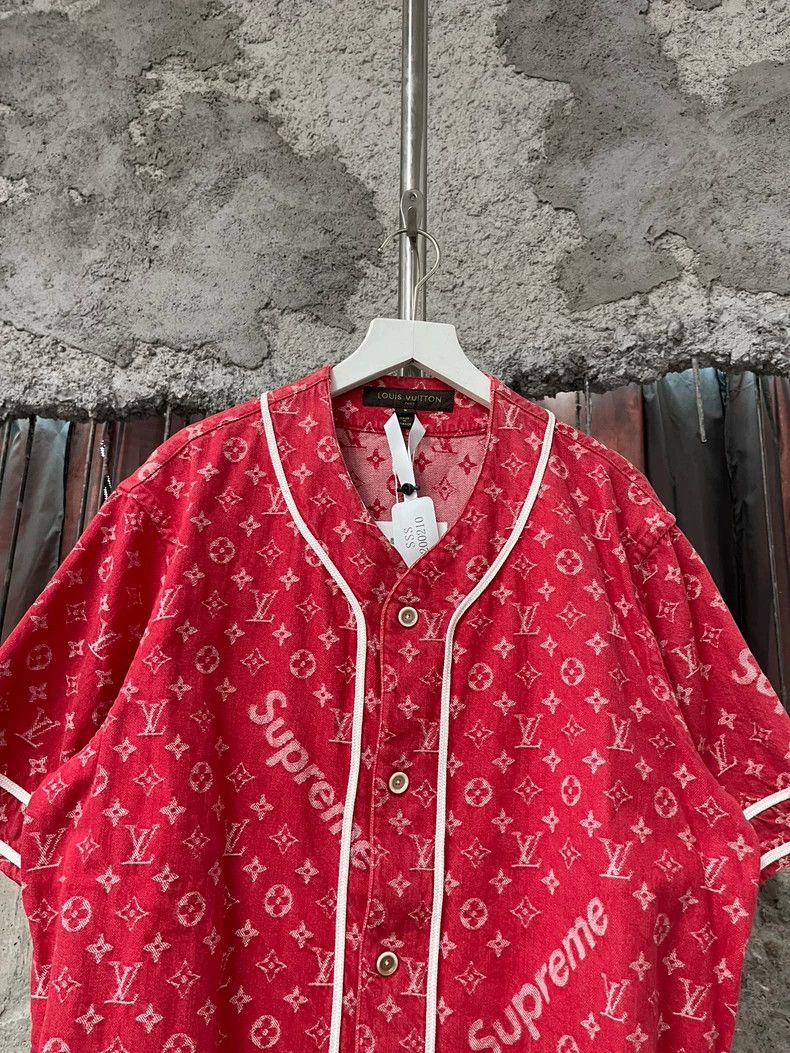 Louis Vuitton Louis Vuitton Baseball shirt with red presbyopia and full Size US S / EU 44-46 / 1 - 3 Thumbnail