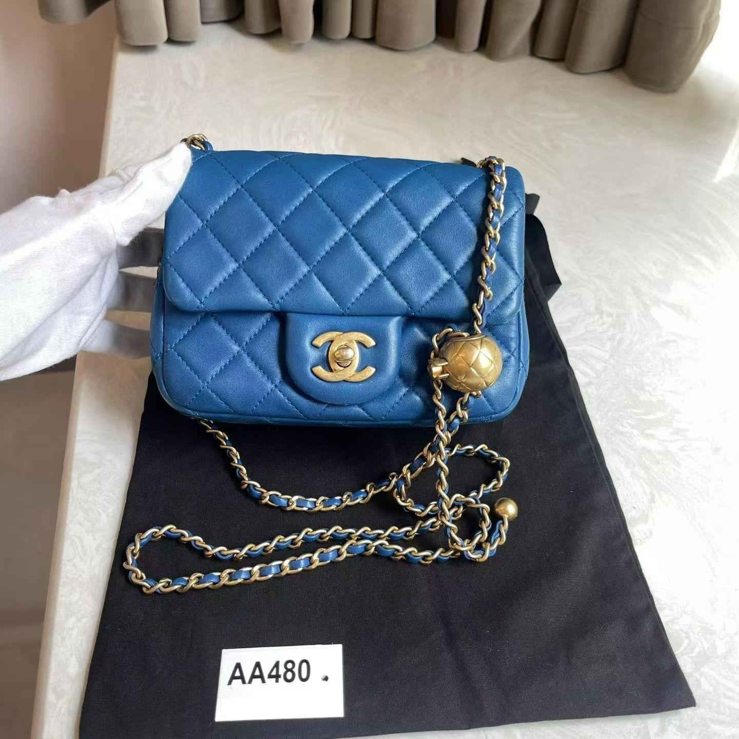 Chanel Pre-loved Bag Very good condition Size ONE SIZE - 1 Thumbnail