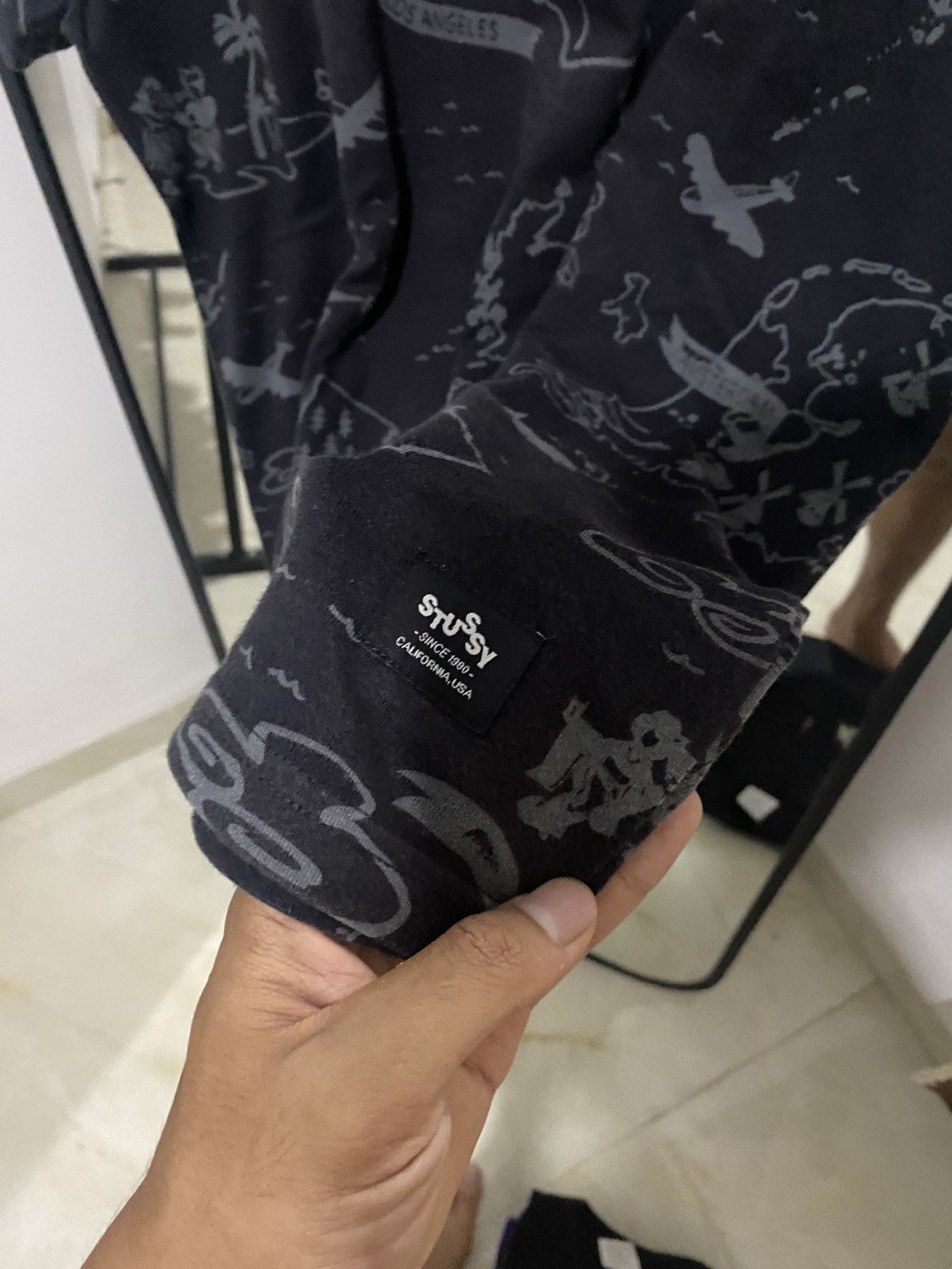Other Stussy Full Print World Map Tee / Stussy All Over Print Size US L / EU 52-54 / 3 - 3 Thumbnail