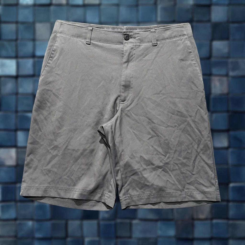 PGA Tour PGA TOUR Shorts Mens 32 Gray Chino Stretch Performance EUC Casual Travel Regular Inseam 9" Slash Pocket Golf Size US 32 / EU 48 - 1 Thumbnail