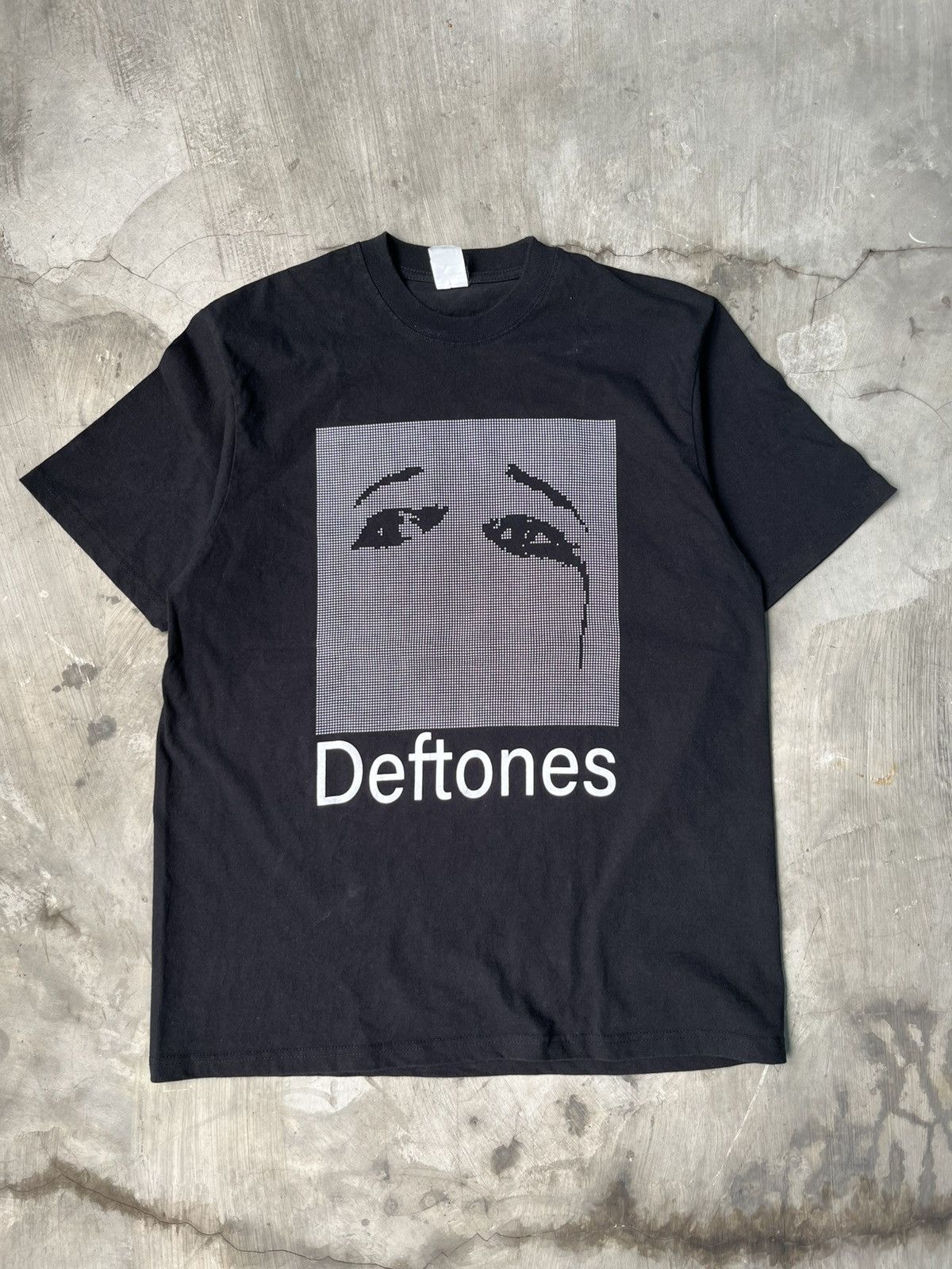 Band Tees Deftones - Ohms Tee Size US XL / EU 56 / 4 - 1 Thumbnail